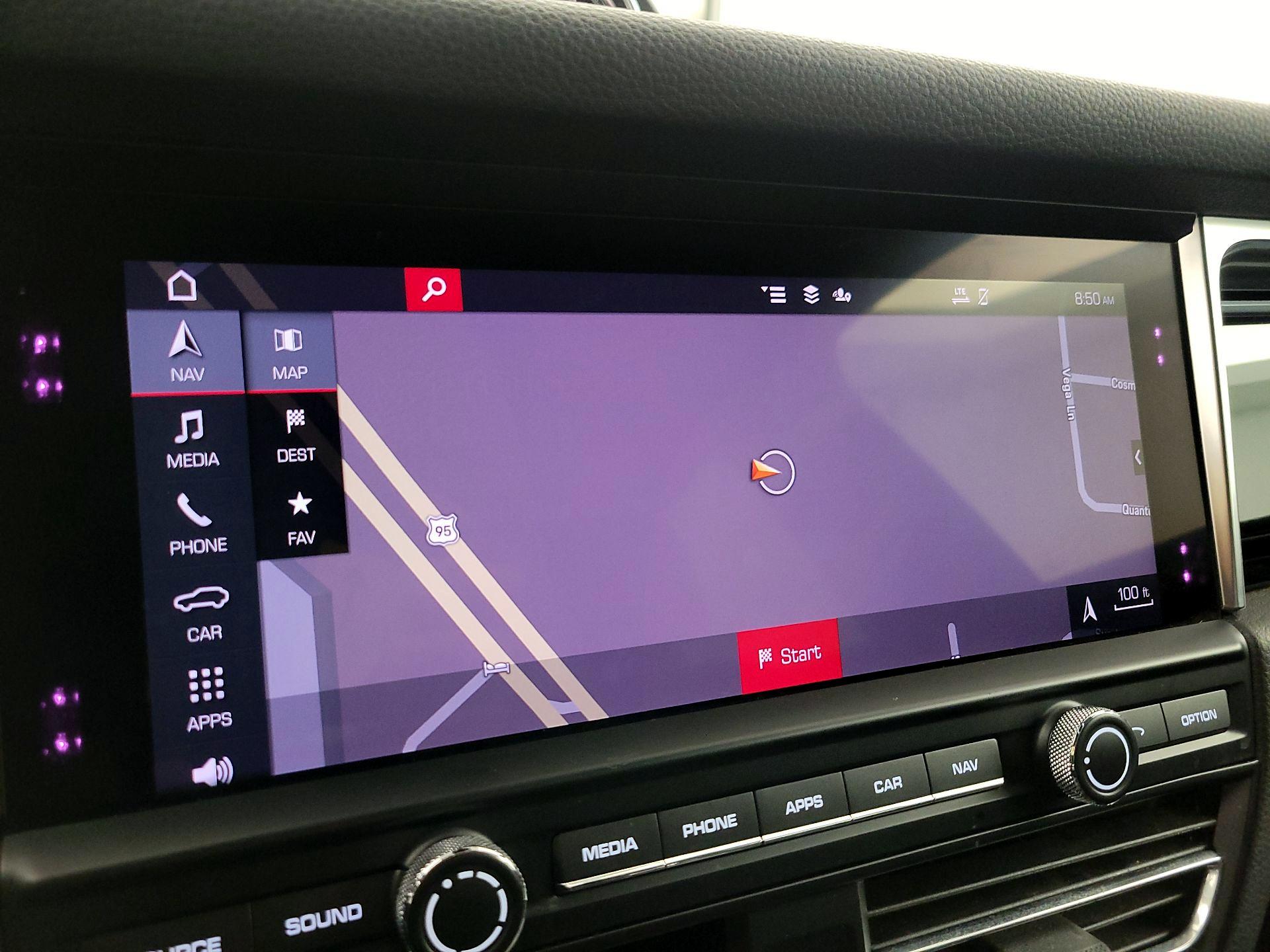 Thumbnail: 2020 Porsche Macan - 14