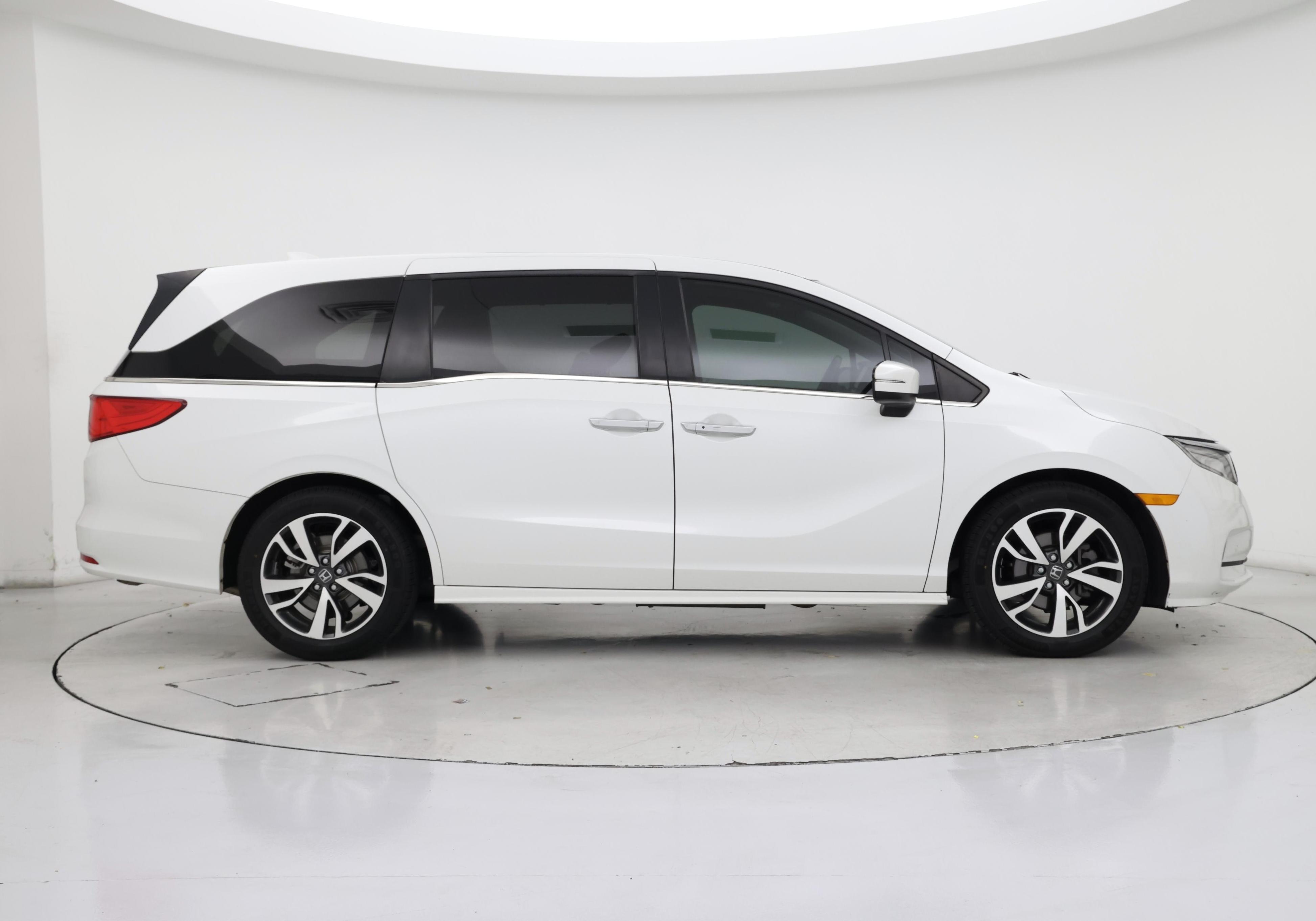 Thumbnail: 2022 Honda Odyssey - 7