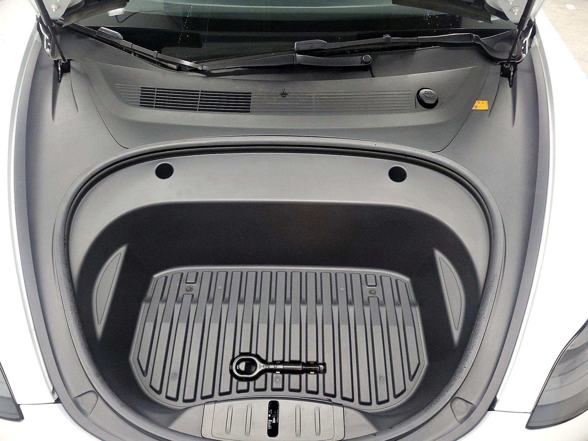 Thumbnail: 2022 Tesla Model 3 - 20