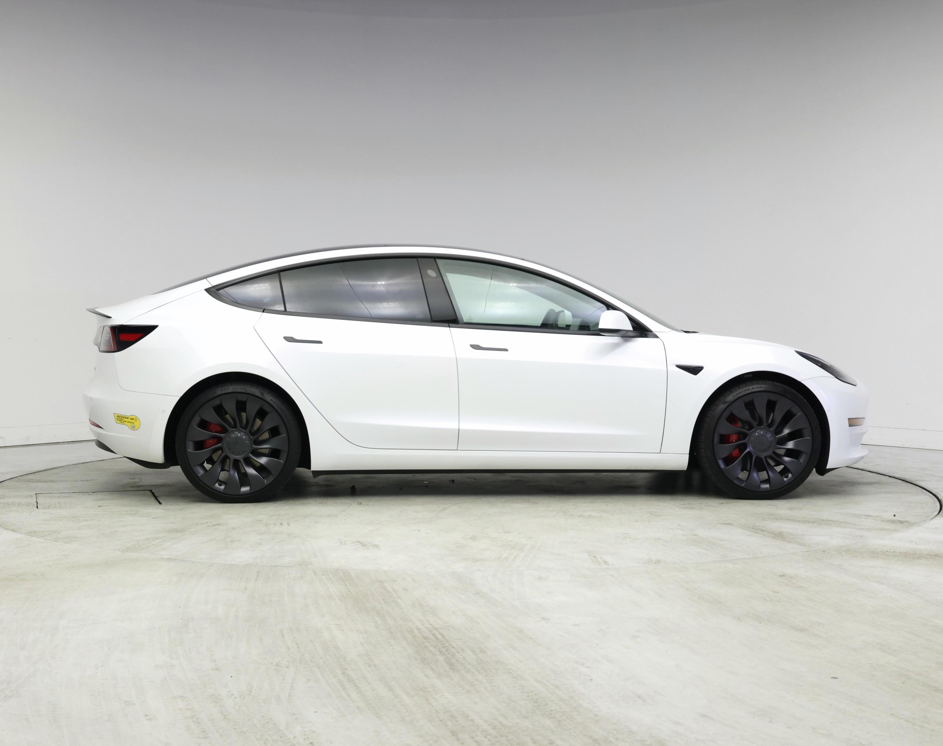 Thumbnail: 2022 Tesla Model 3 - 7