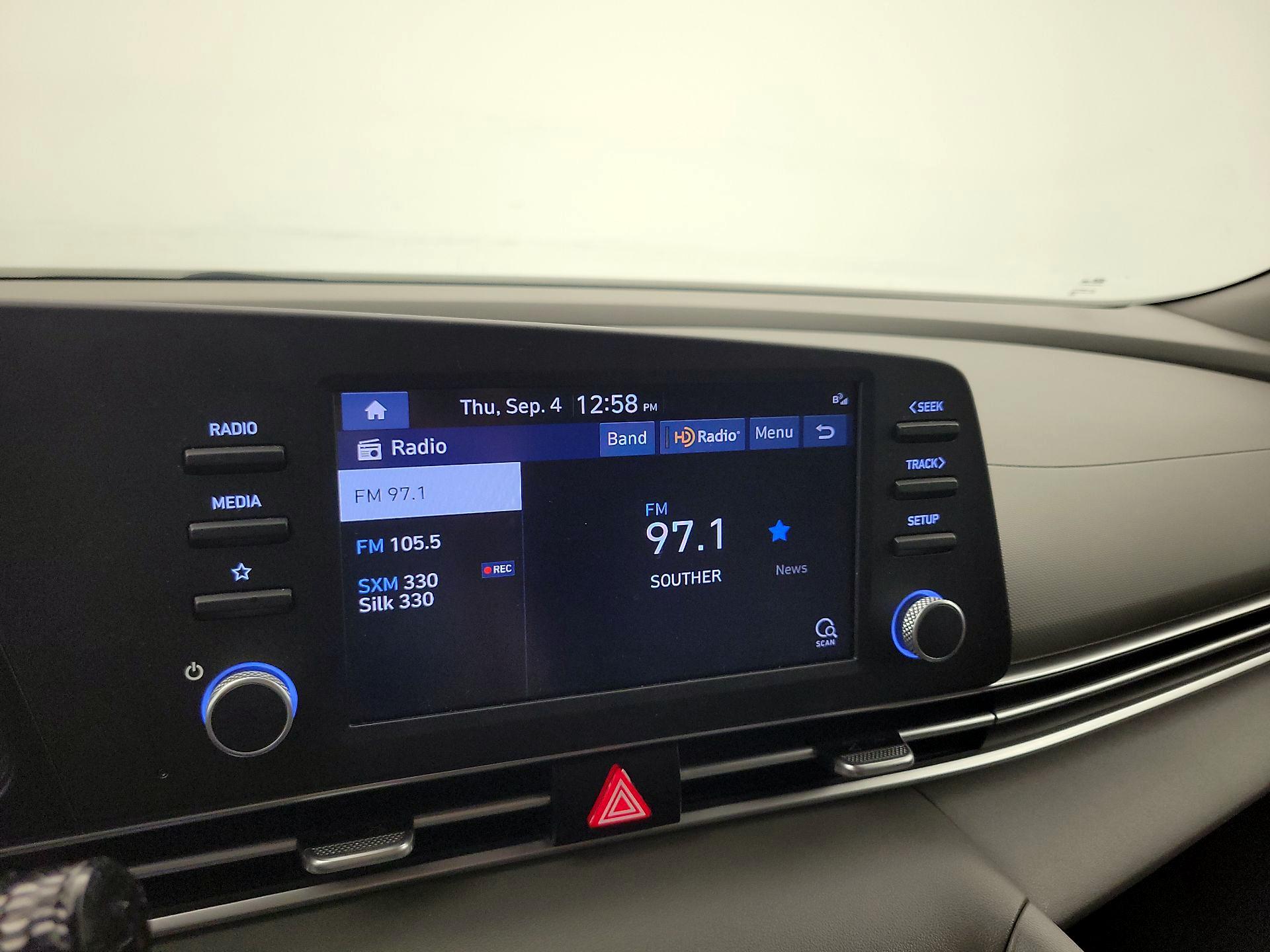 Thumbnail: 2023 Hyundai Elantra - 15