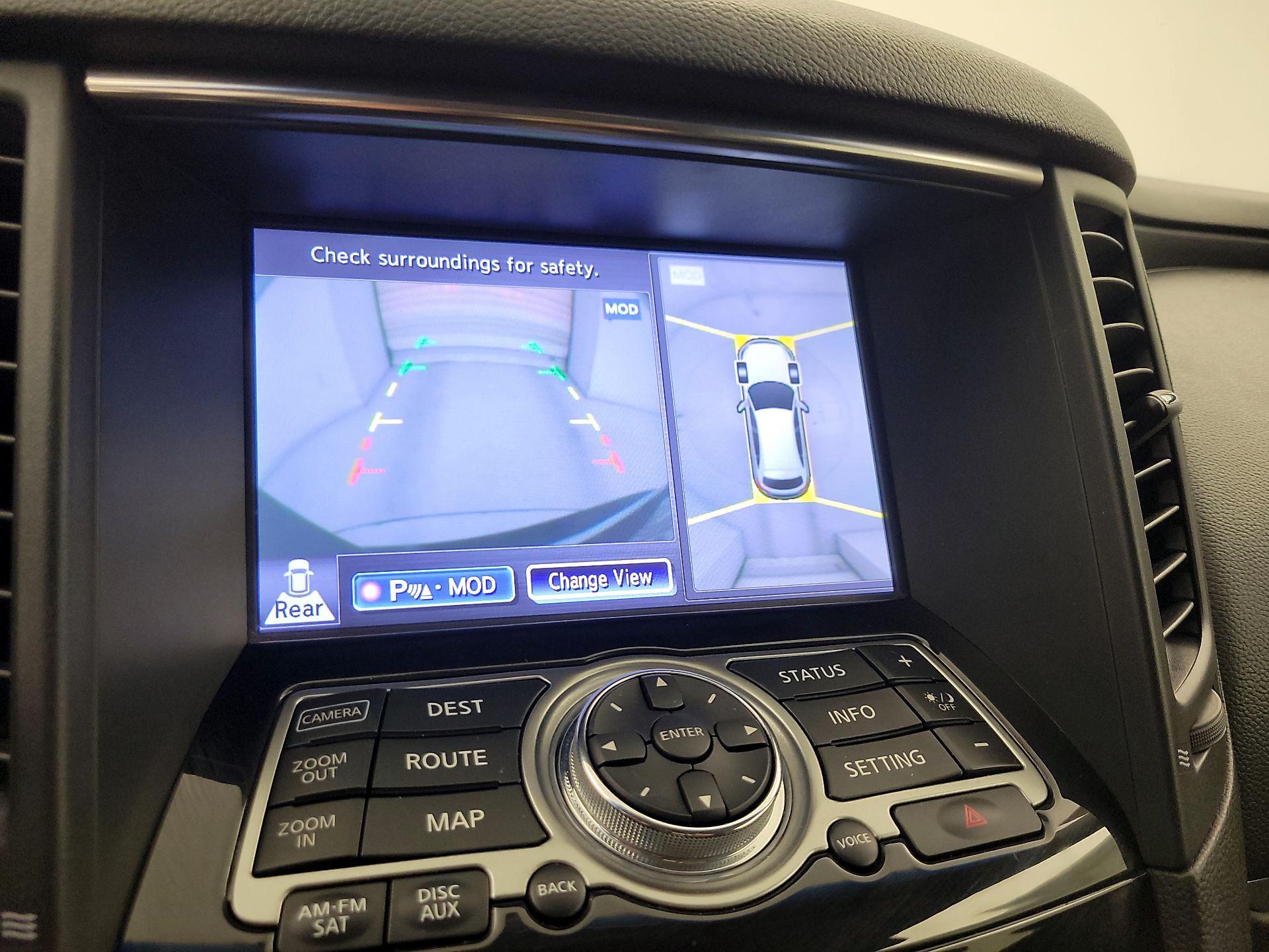 Thumbnail: 2015 INFINITI QX70 - 15