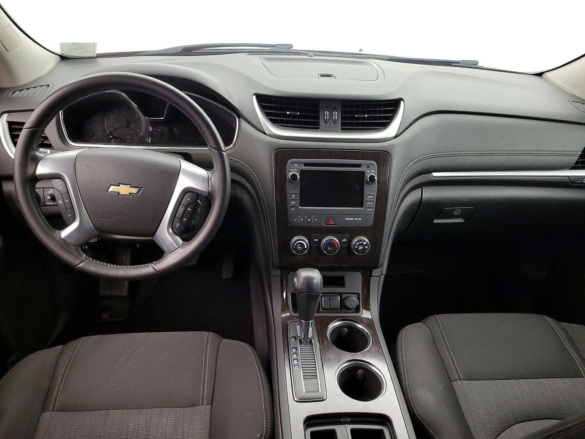 Thumbnail: 2017 Chevrolet Traverse - 9