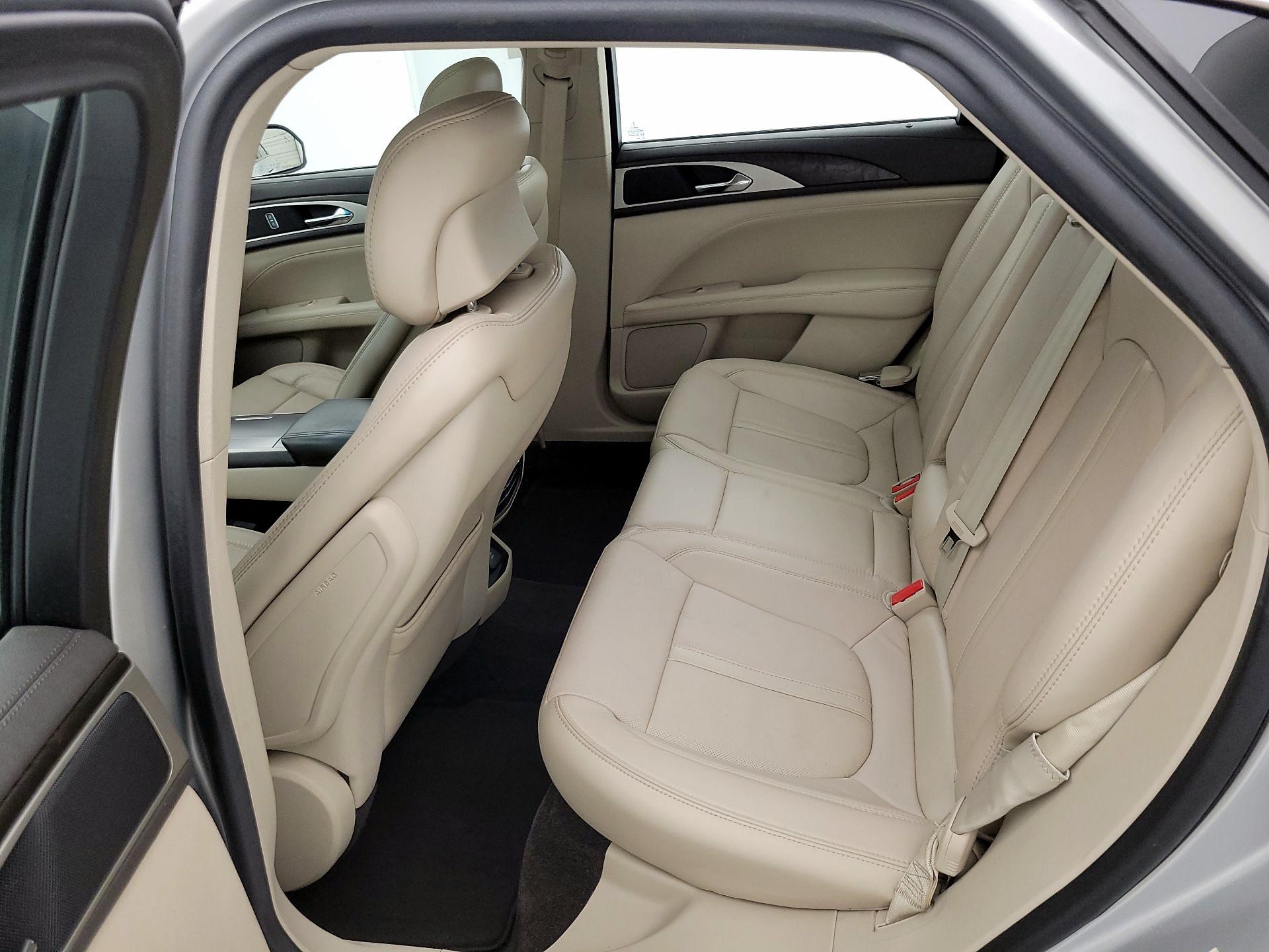 Thumbnail: 2017 Lincoln MKZ - 20