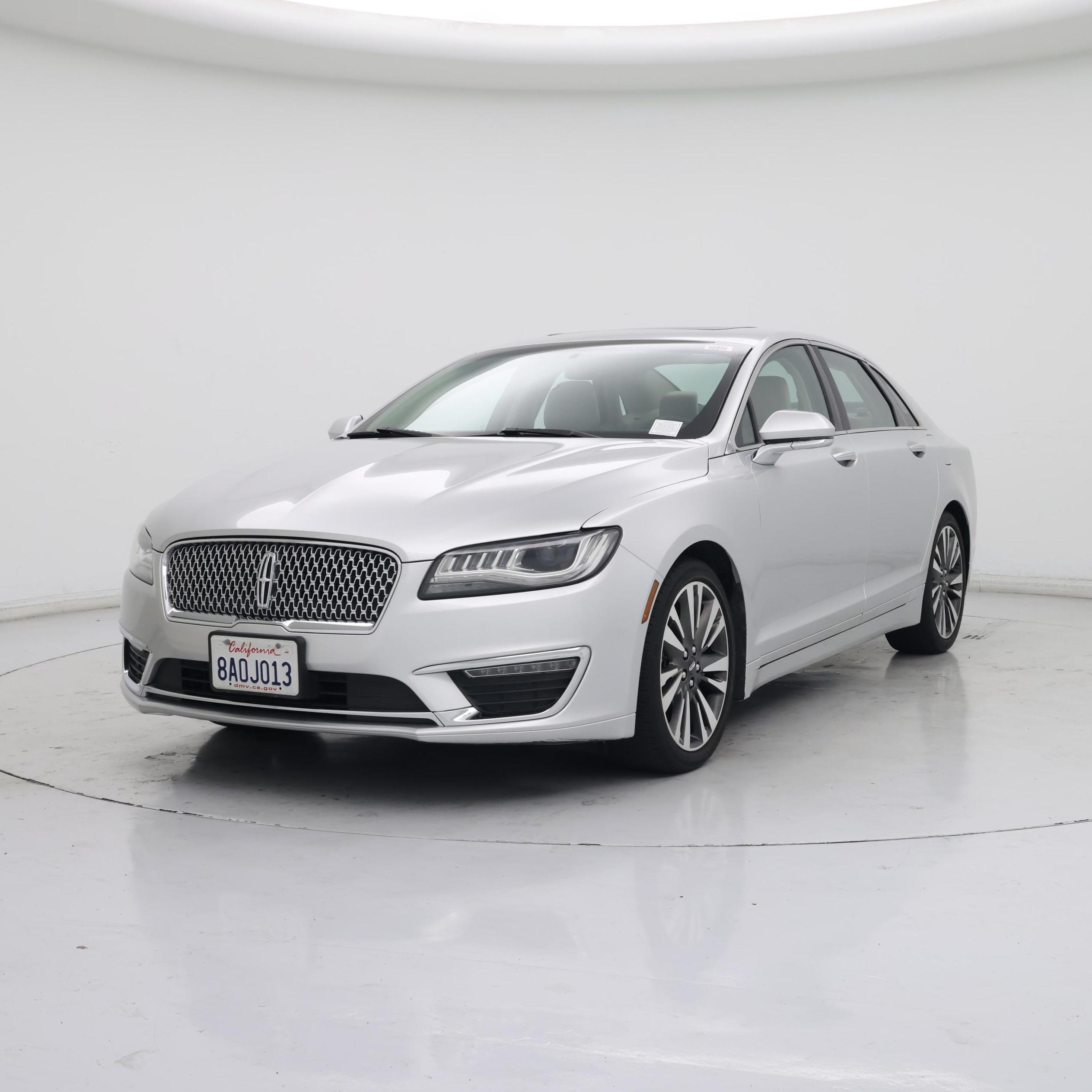 Thumbnail: 2017 Lincoln MKZ - 4