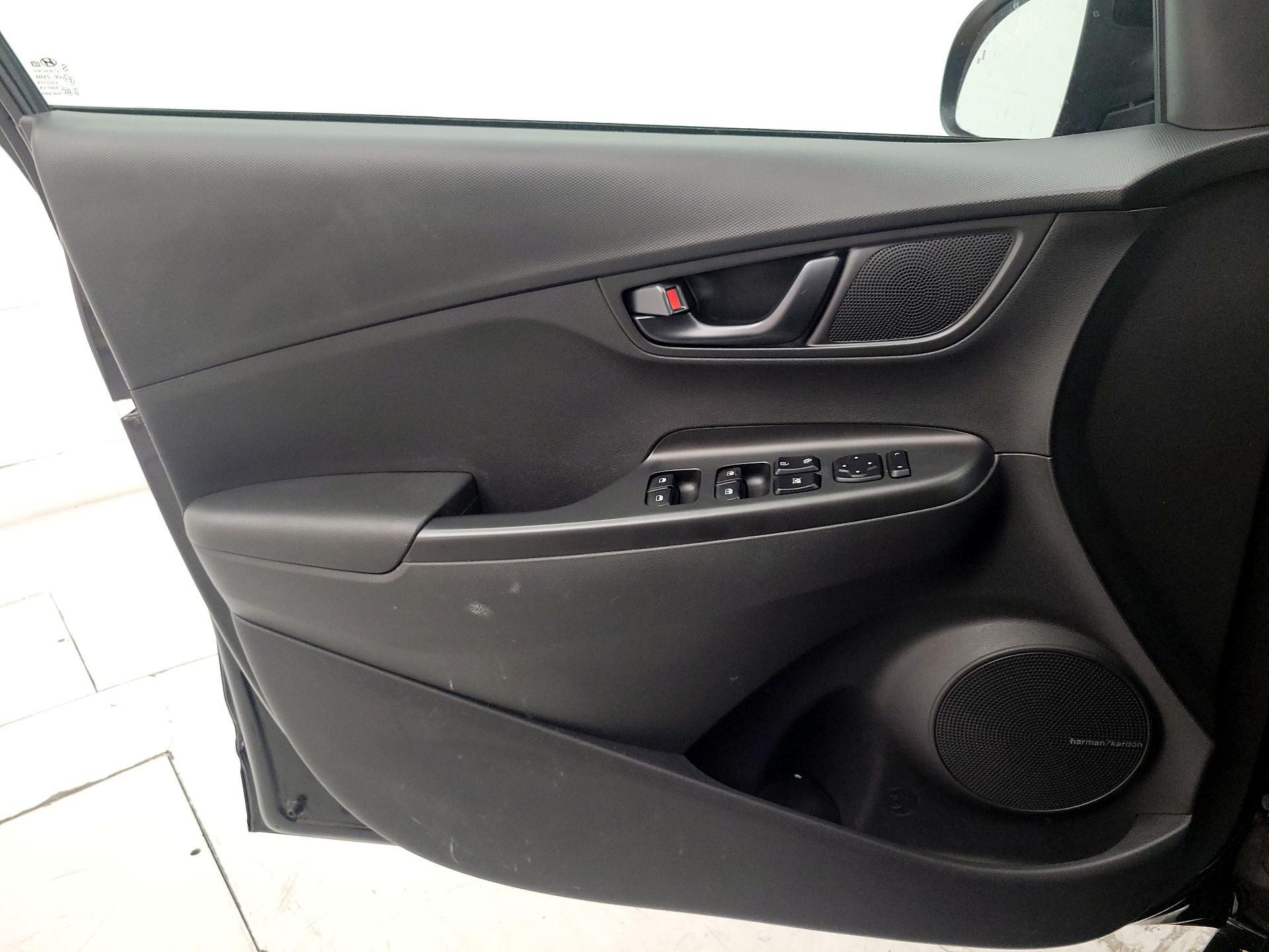 Thumbnail: 2022 Hyundai Kona - 12