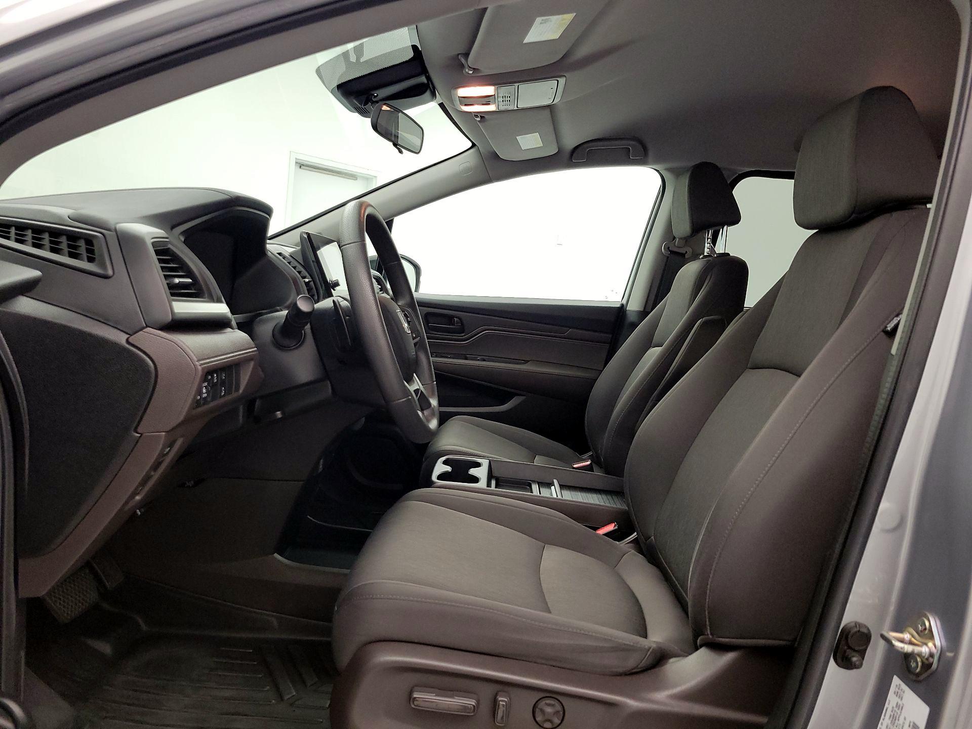 Thumbnail: 2019 Honda Odyssey - 11