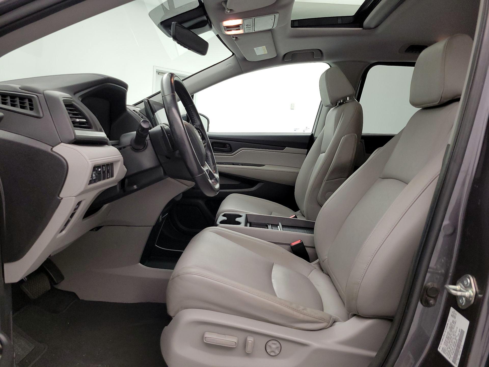 Thumbnail: 2019 Honda Odyssey - 11