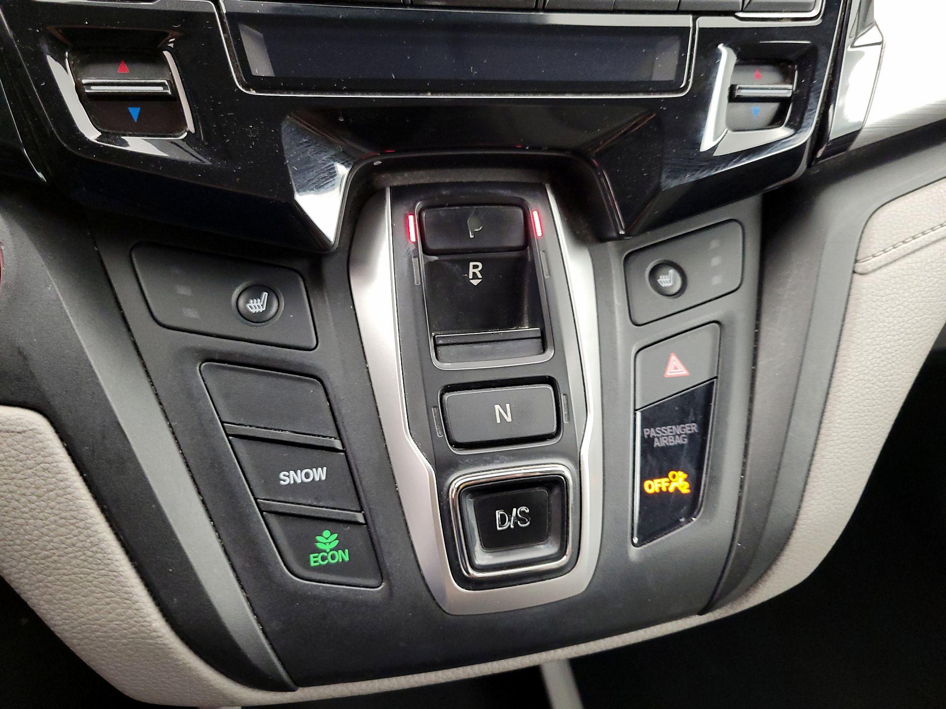 Thumbnail: 2019 Honda Odyssey - 17