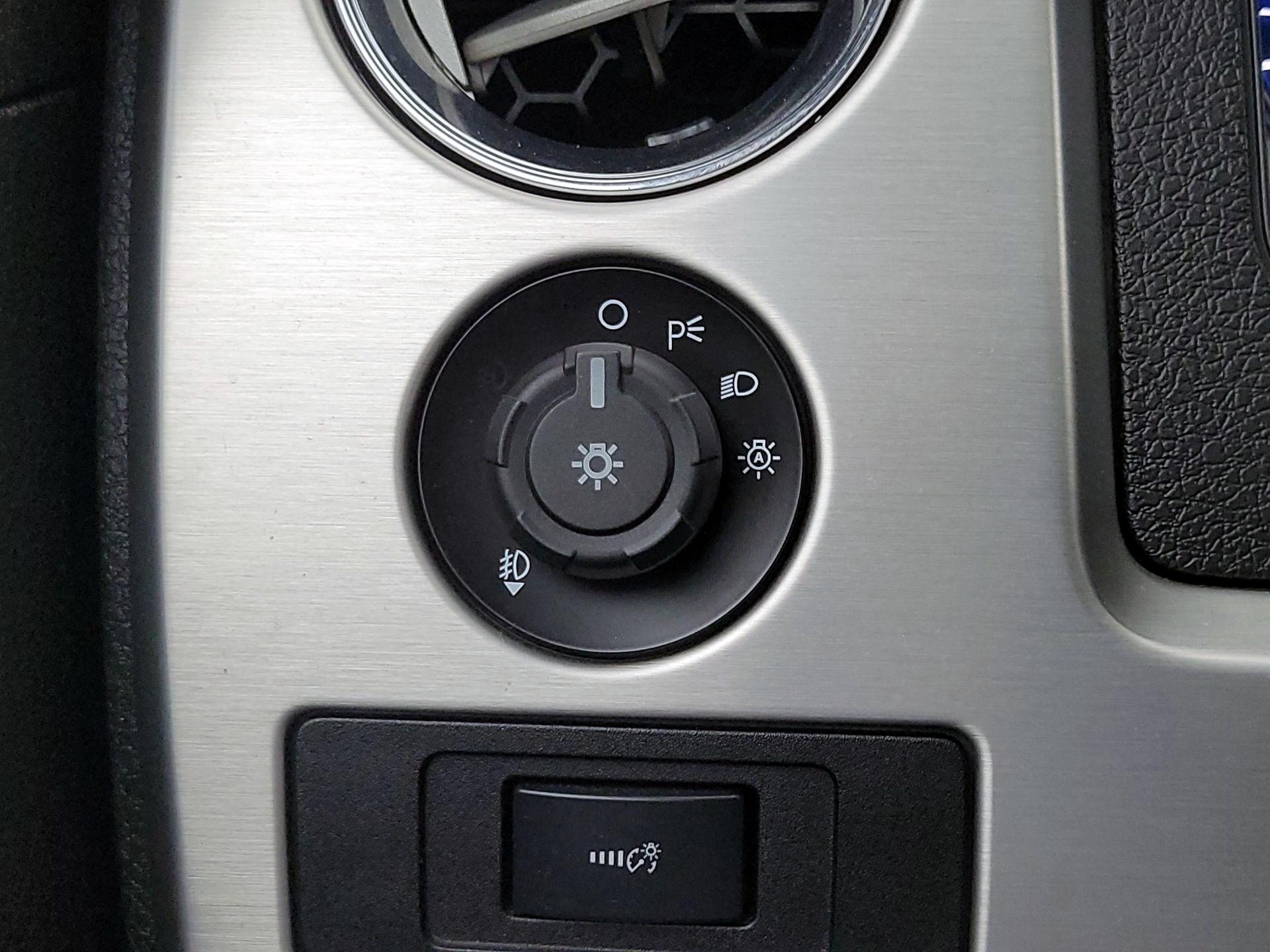 Thumbnail: 2014 Ford F-150 - 13