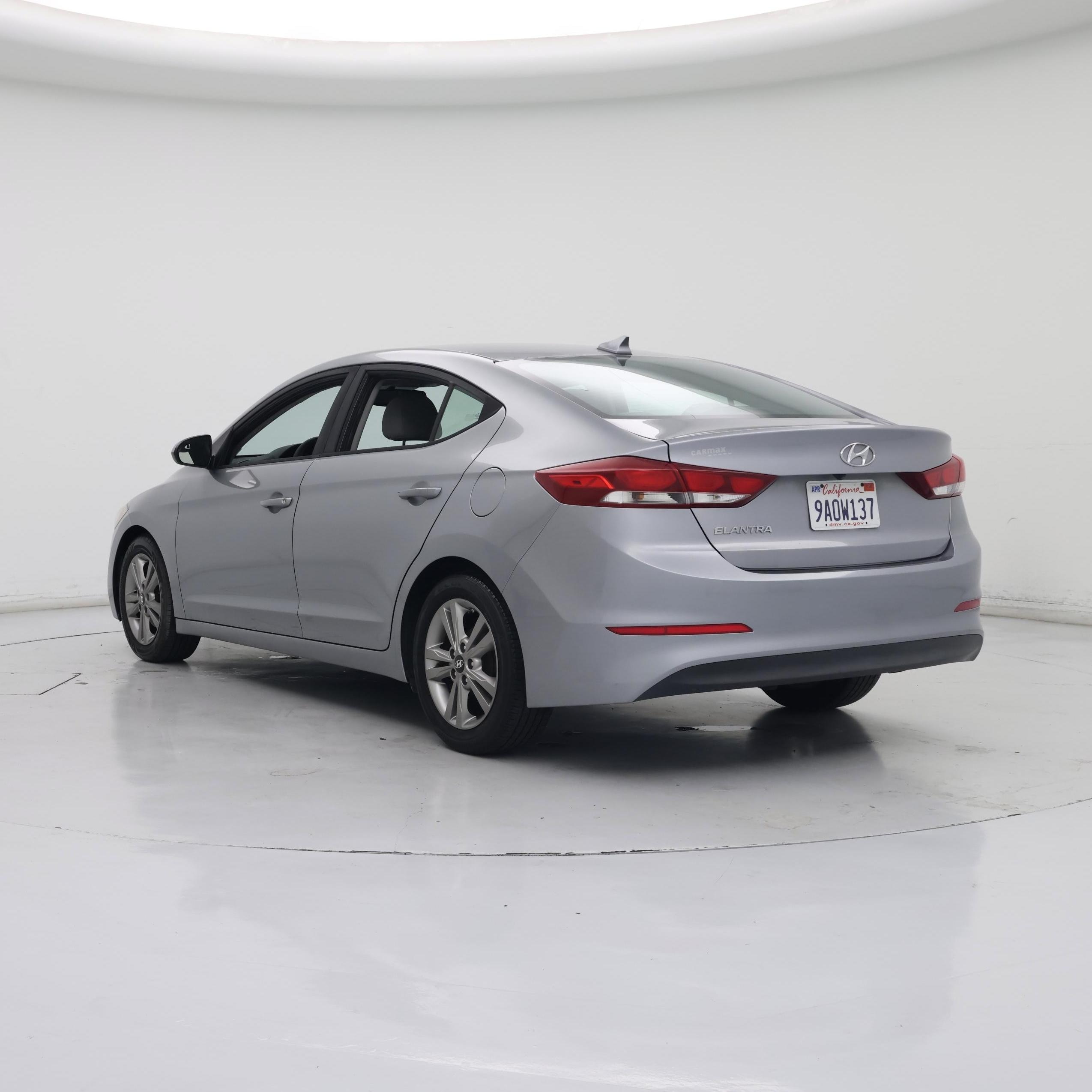 Thumbnail: 2017 Hyundai Elantra - 2