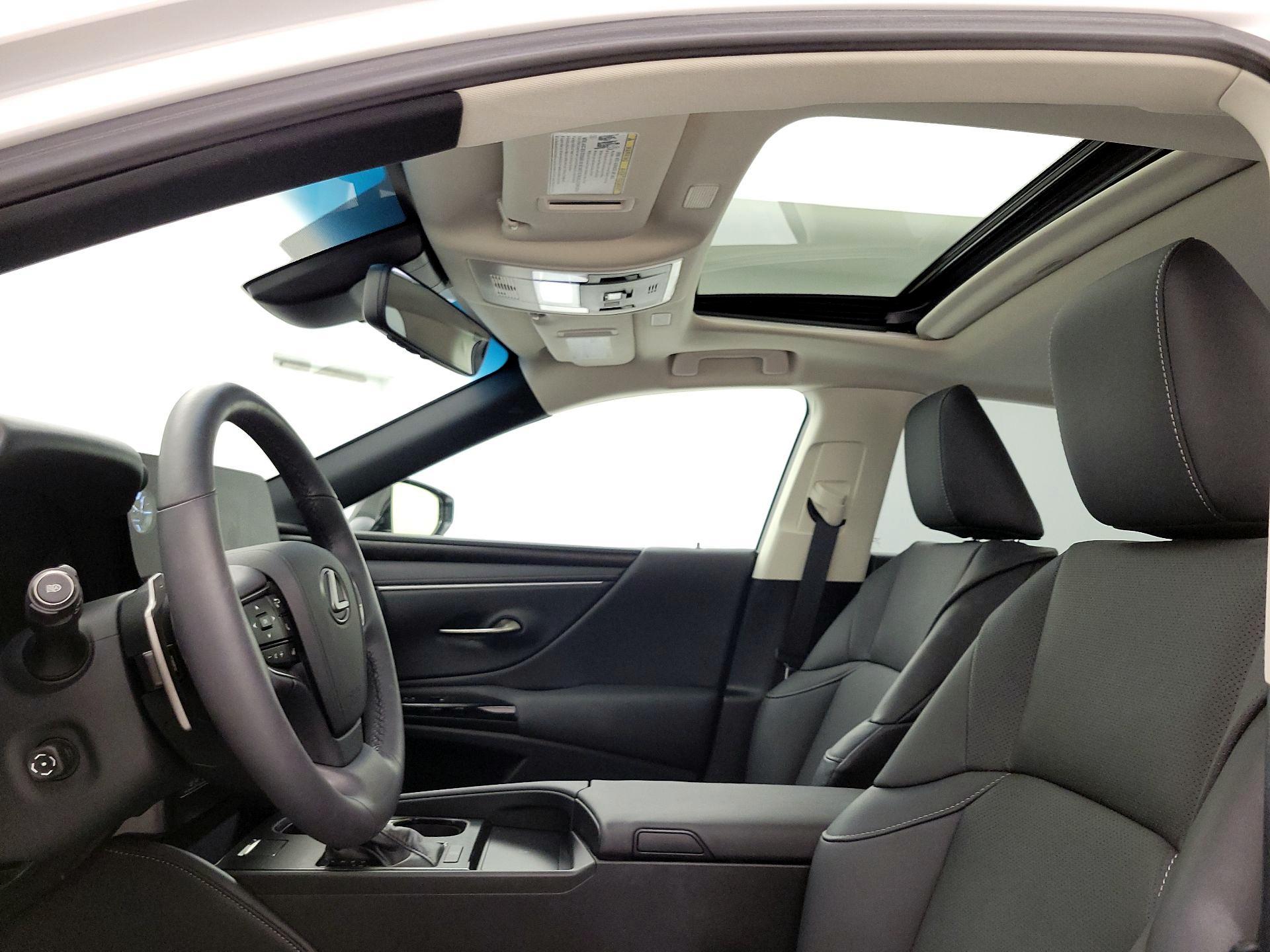 Thumbnail: 2023 Lexus ES - 19