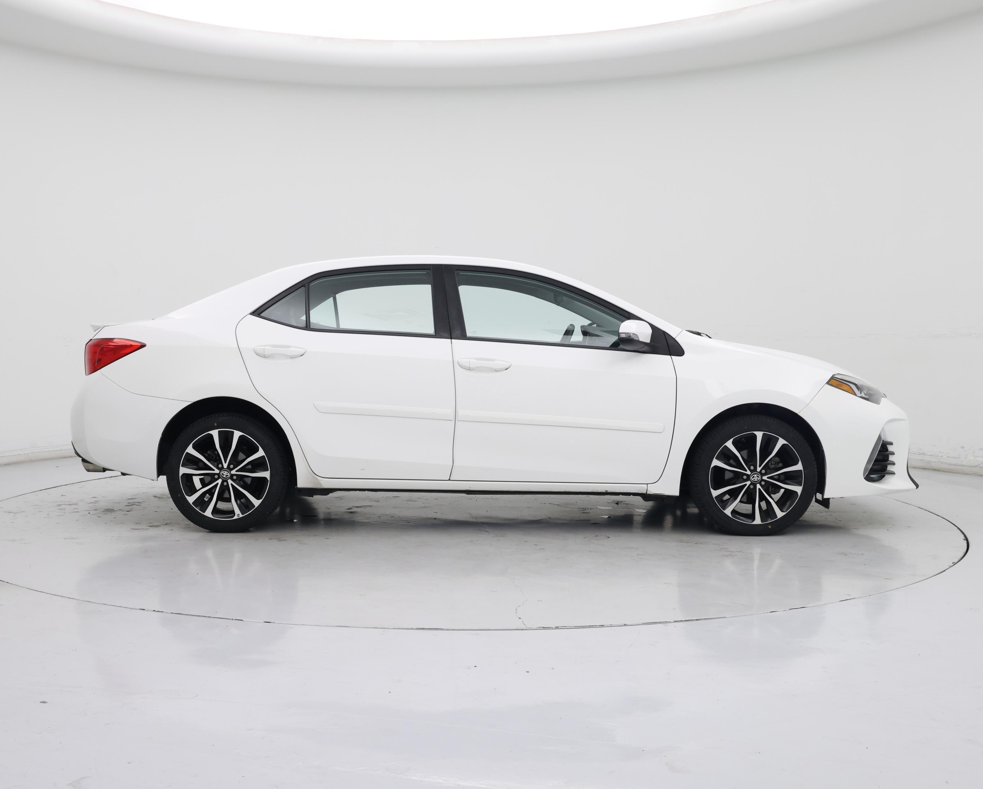 Thumbnail: 2017 Toyota Corolla - 7
