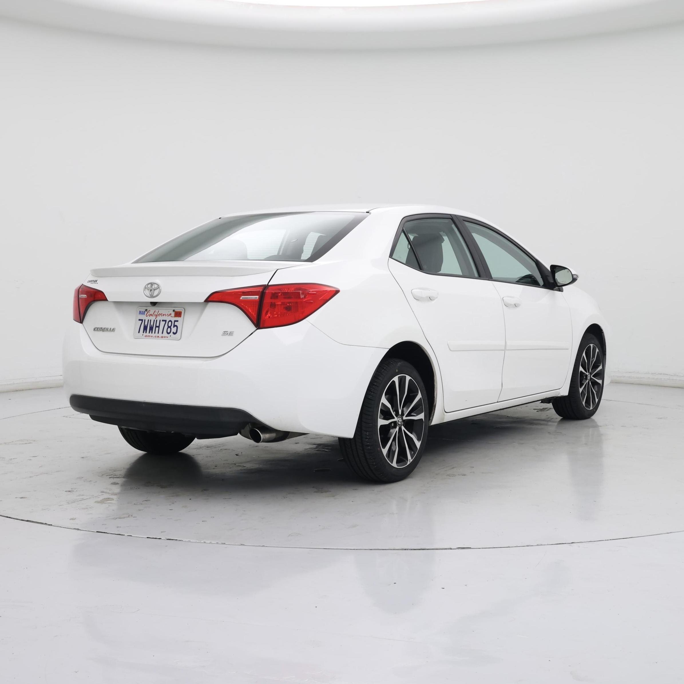 Thumbnail: 2017 Toyota Corolla - 8