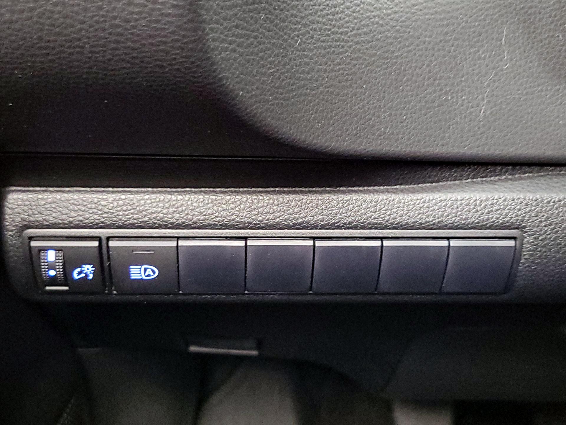 Thumbnail: 2021 Toyota Corolla - 13
