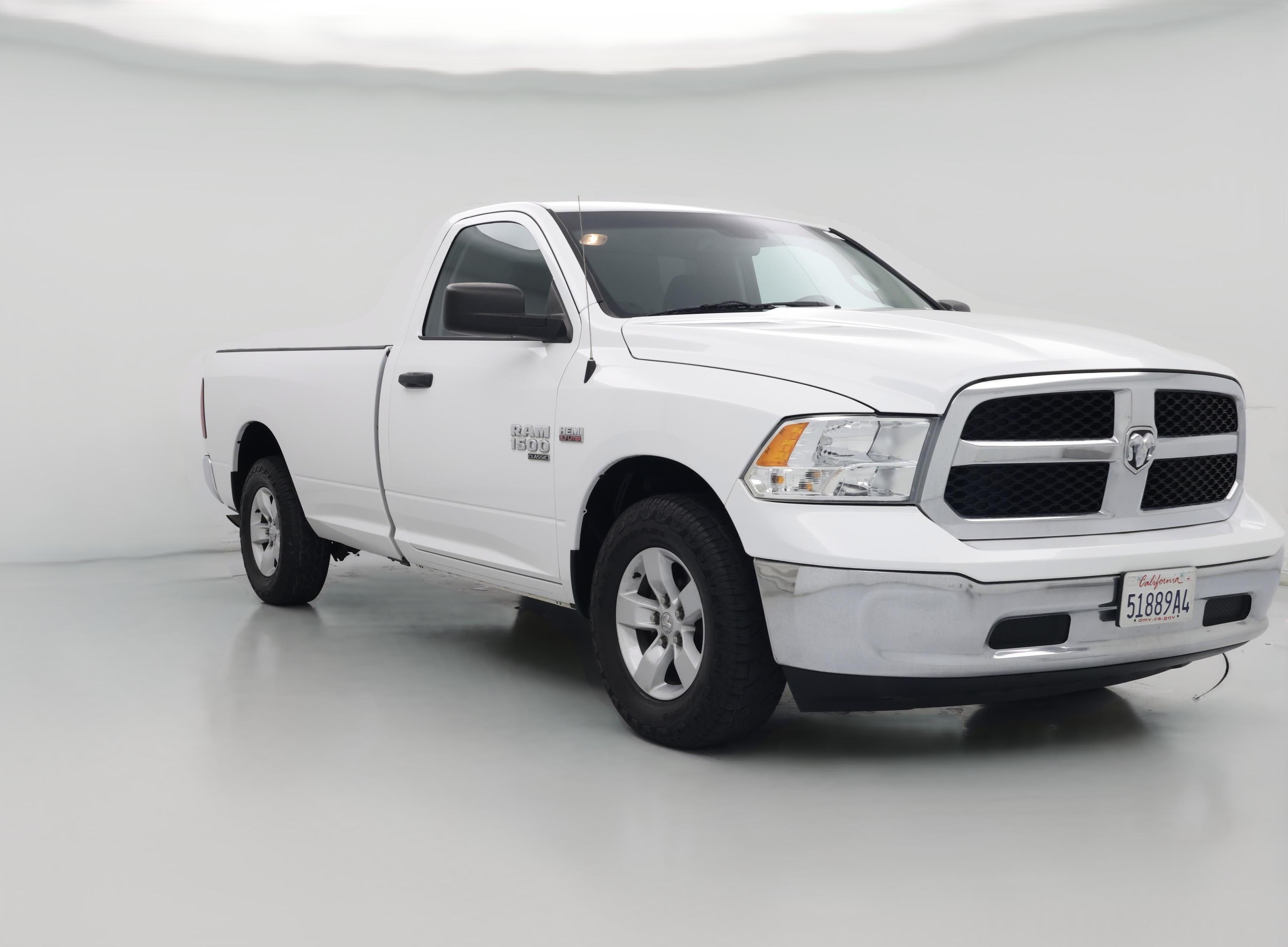 Thumbnail: 2019 RAM 1500 Classic - 1