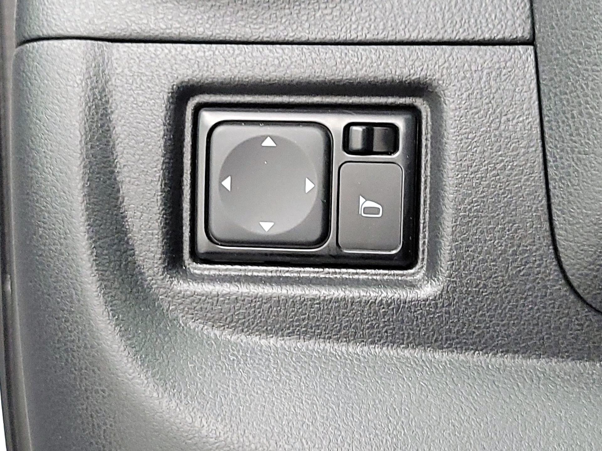 Thumbnail: 2018 Nissan Versa - 13