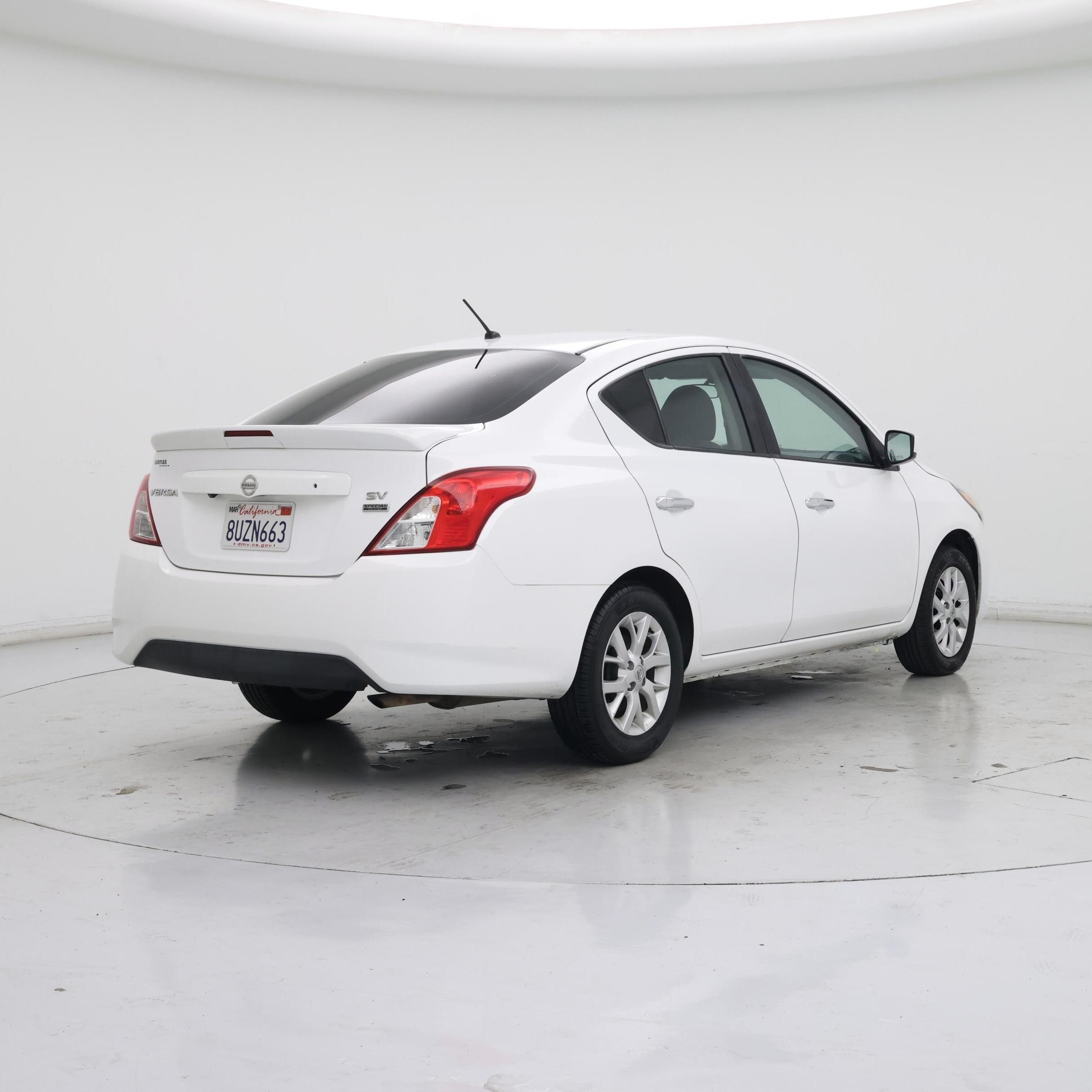 Thumbnail: 2018 Nissan Versa - 8