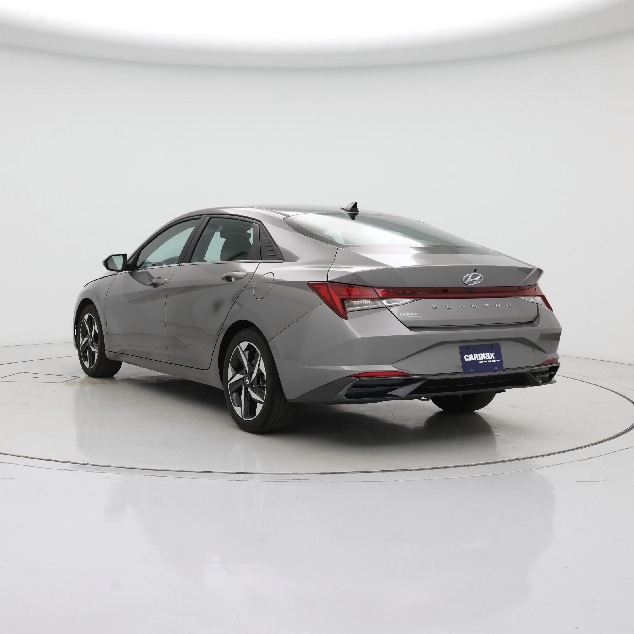Thumbnail: 2022 Hyundai Elantra - 2