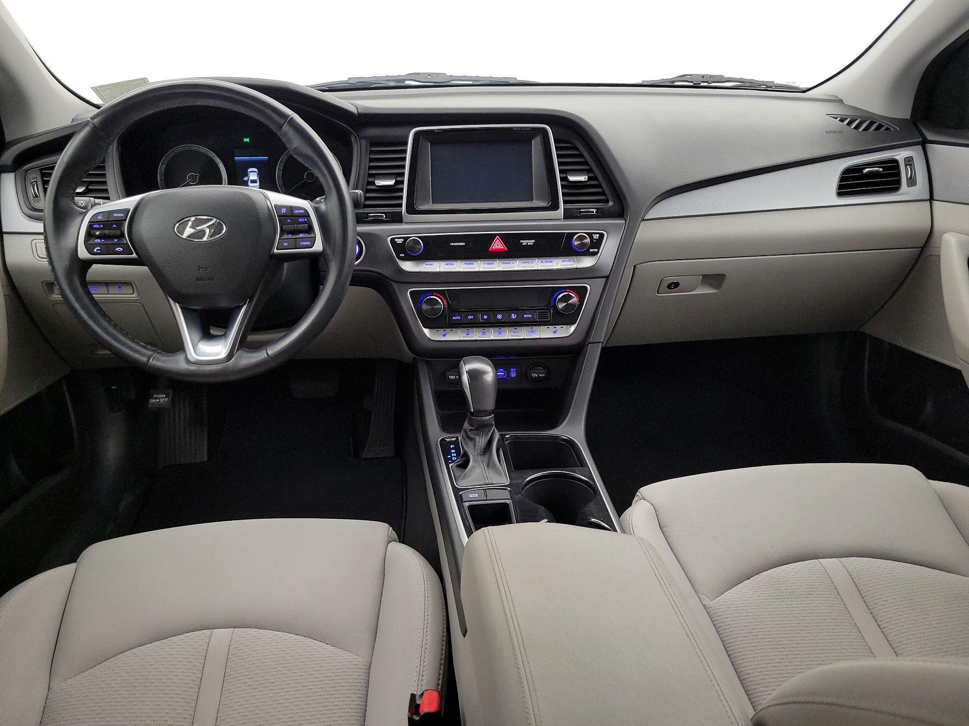 Thumbnail: 2019 Hyundai Sonata - 9