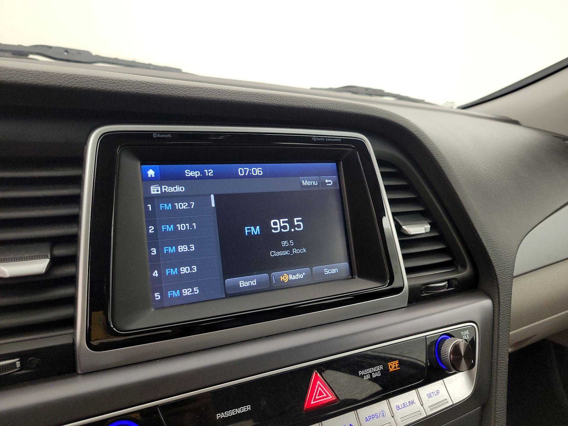 Thumbnail: 2019 Hyundai Sonata - 15