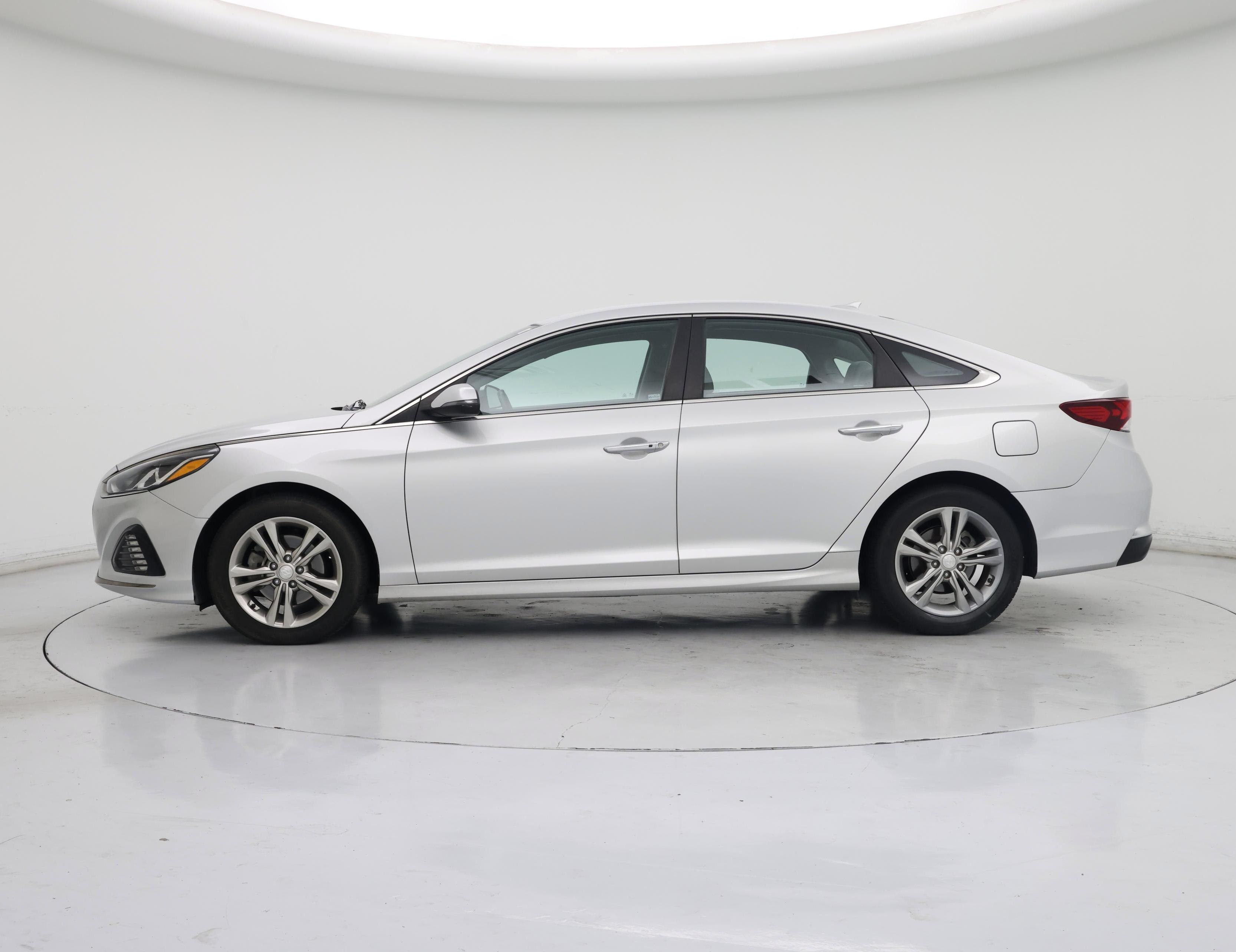 Thumbnail: 2019 Hyundai Sonata - 3