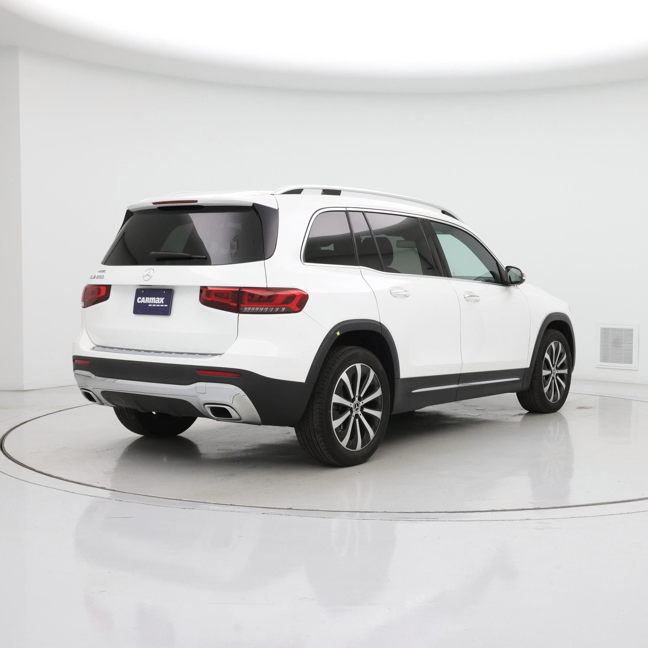Thumbnail: 2020 Mercedes-Benz GLB - 8