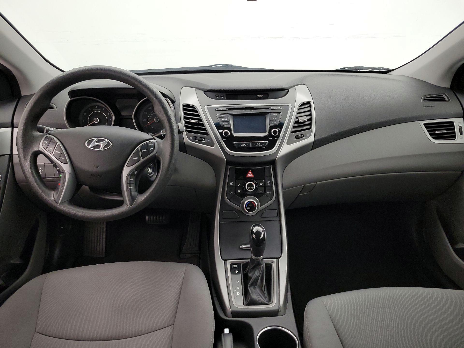 Thumbnail: 2015 Hyundai Elantra - 9