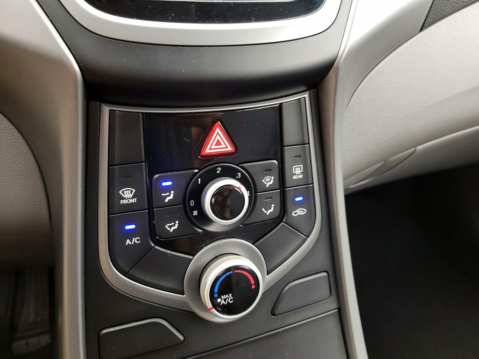 Thumbnail: 2015 Hyundai Elantra - 16