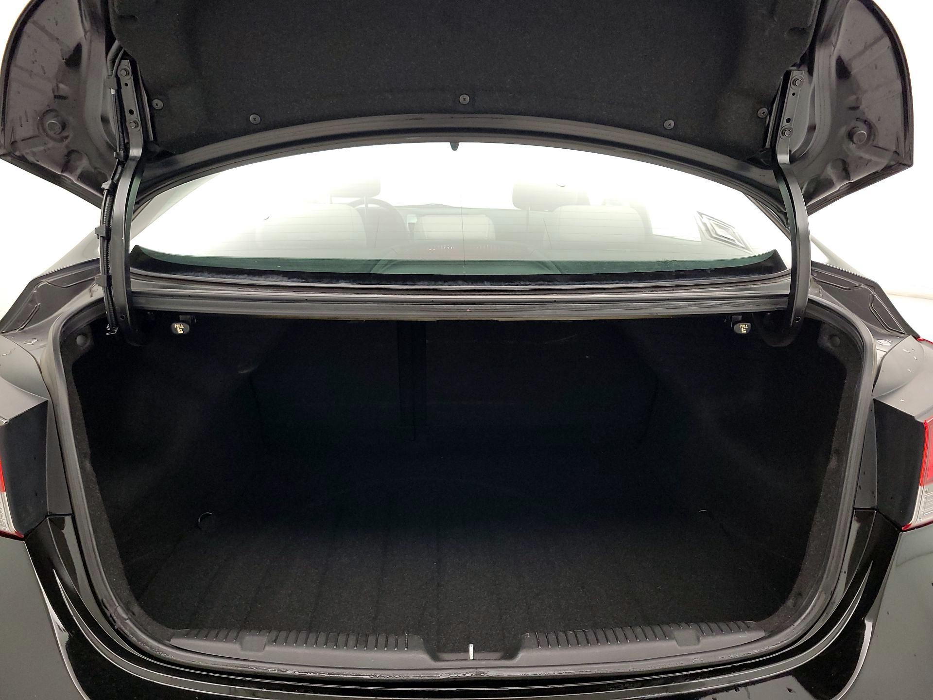 Thumbnail: 2015 Hyundai Elantra - 20
