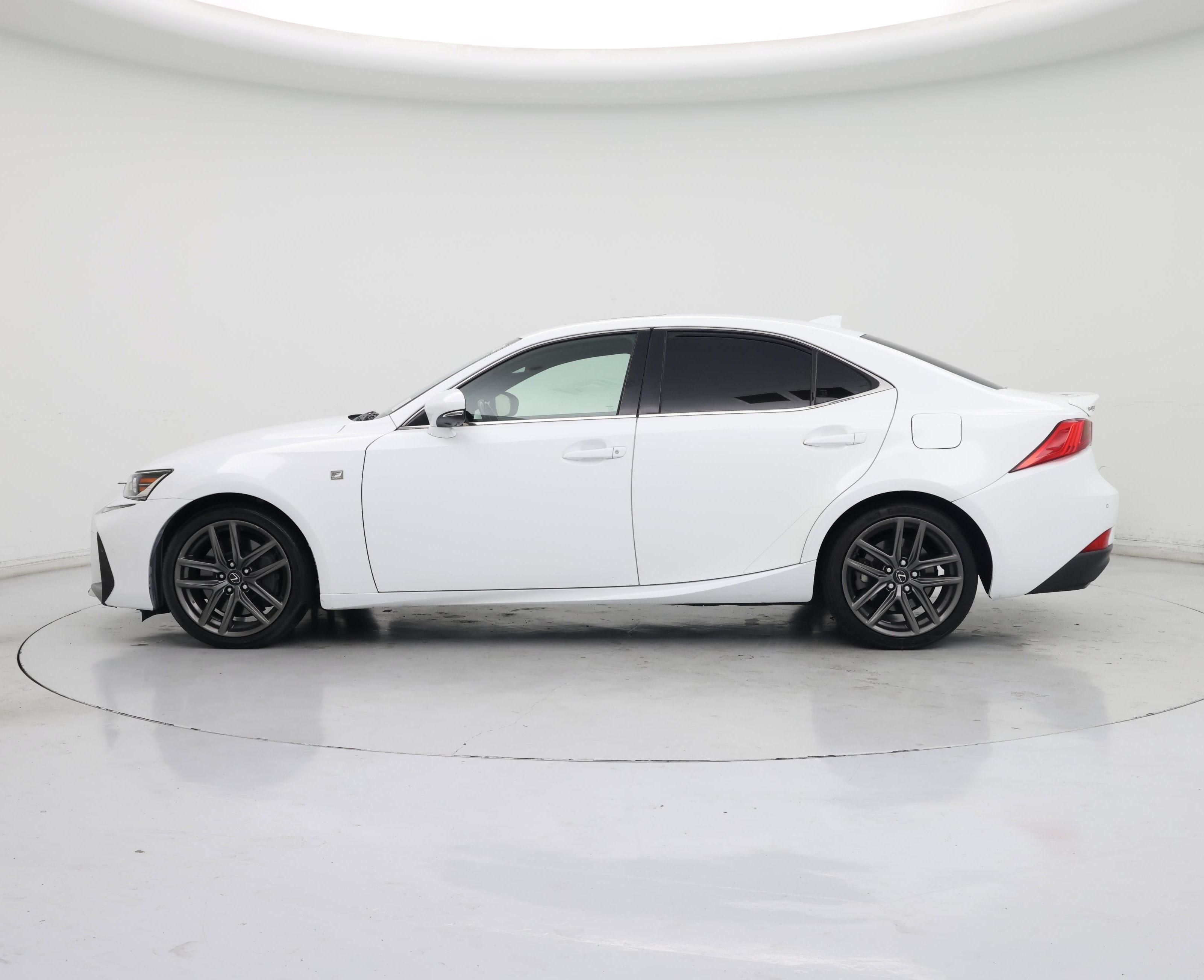 Thumbnail: 2018 Lexus IS - 3