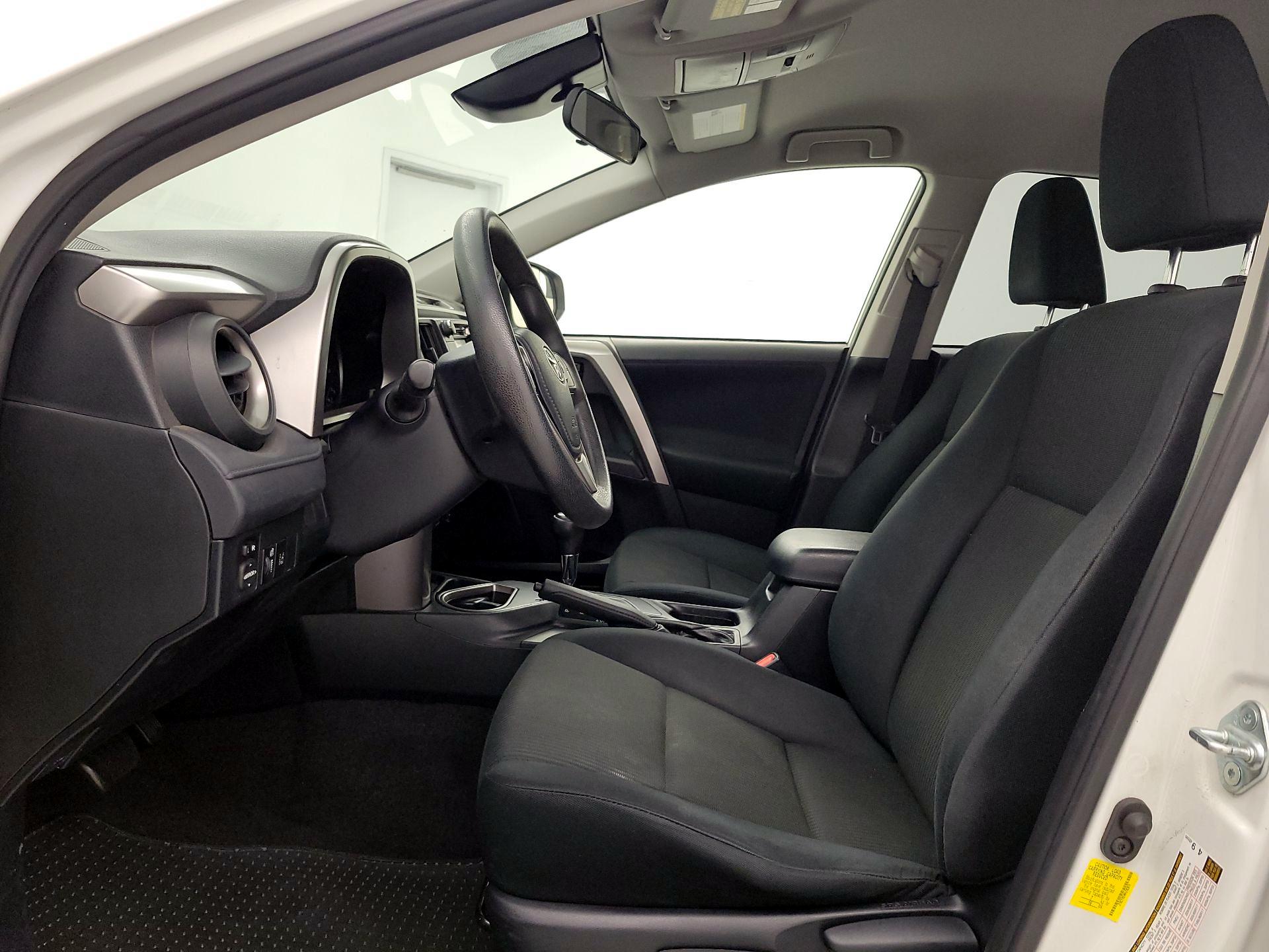 Thumbnail: 2017 Toyota RAV4 - 11