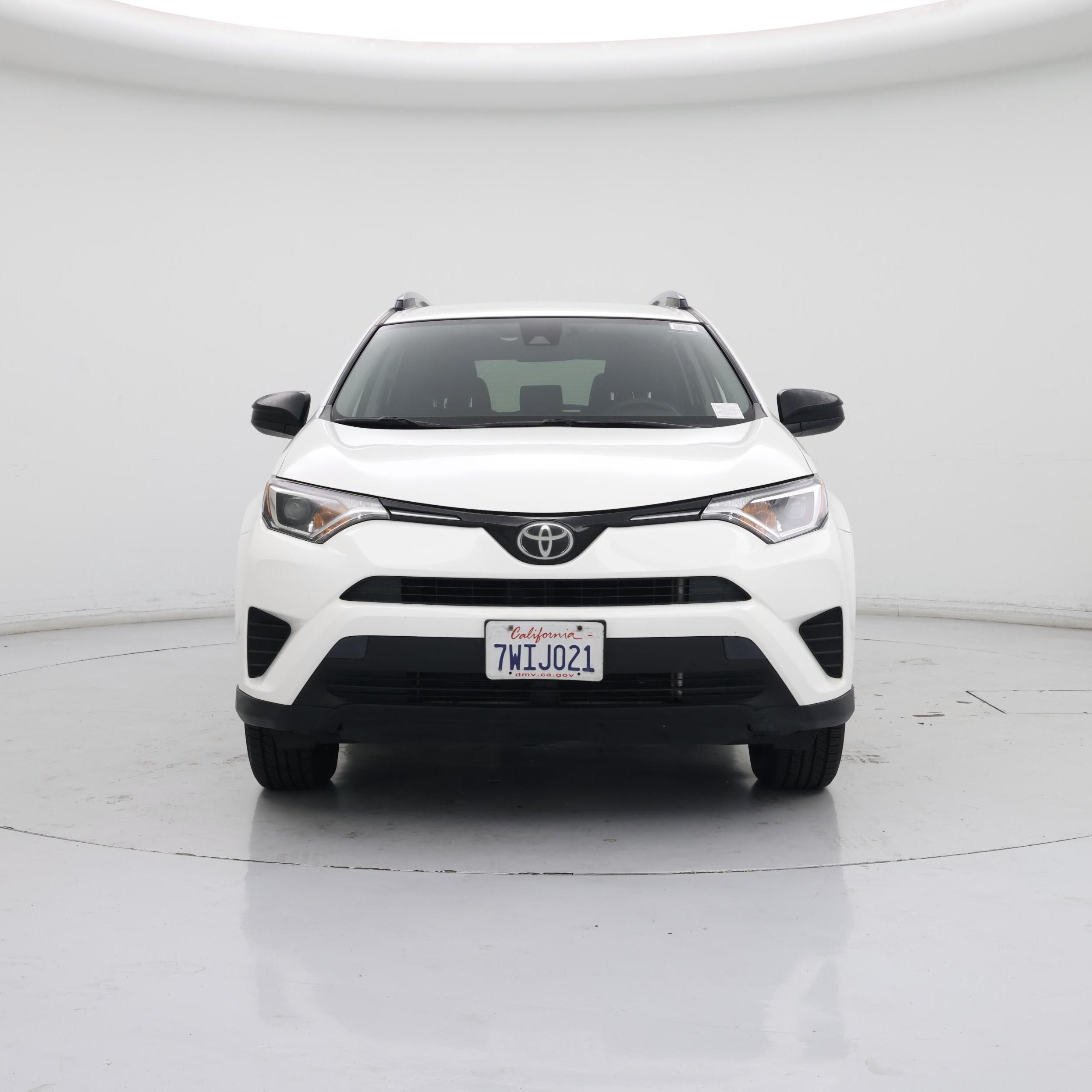 Thumbnail: 2017 Toyota RAV4 - 5