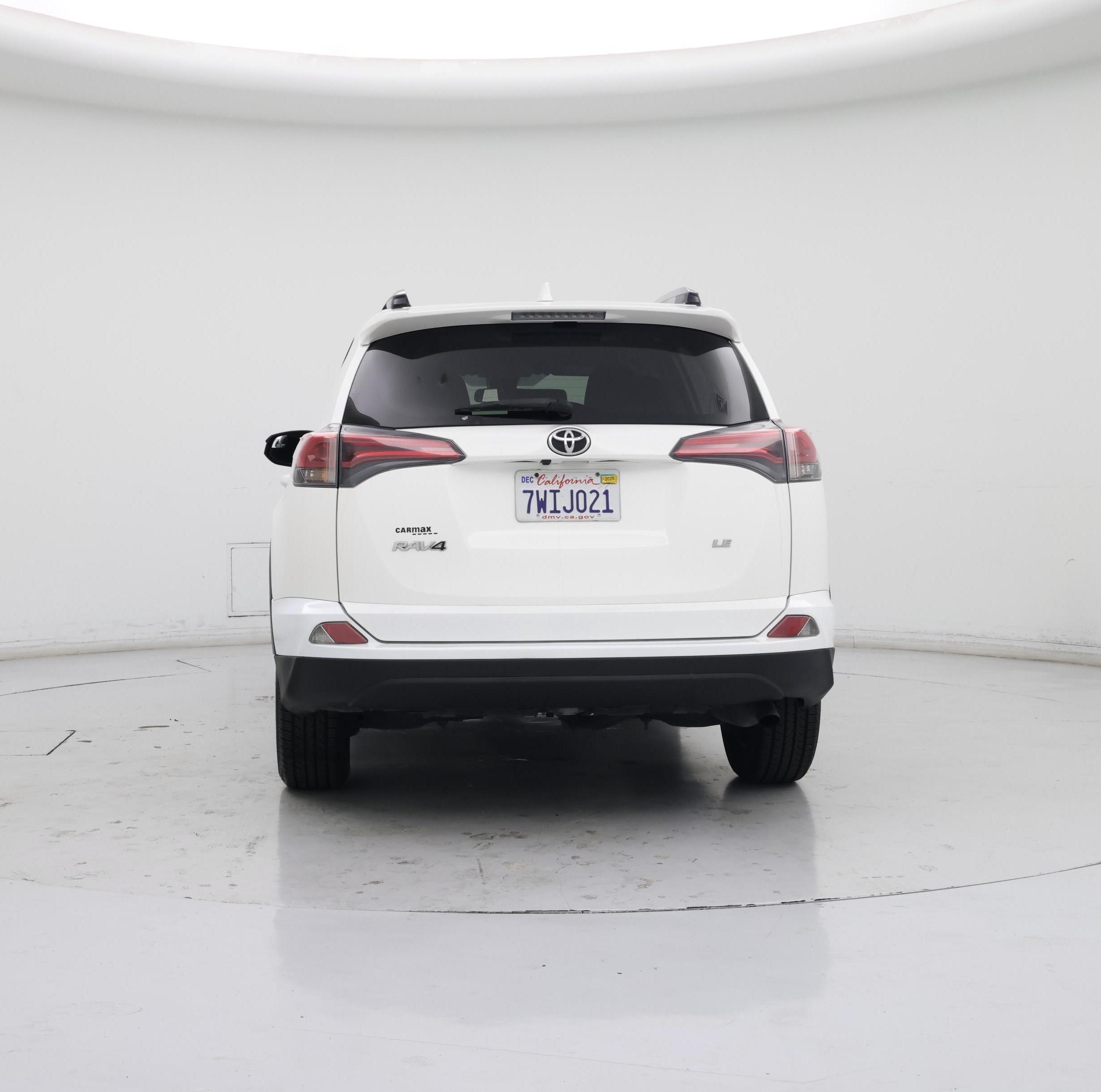 Thumbnail: 2017 Toyota RAV4 - 6