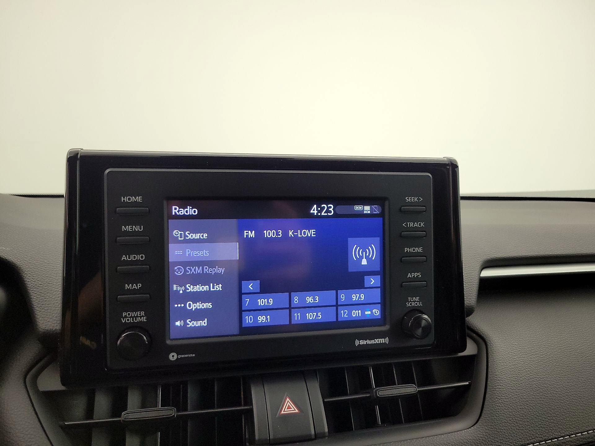 Thumbnail: 2020 Toyota RAV4 - 15