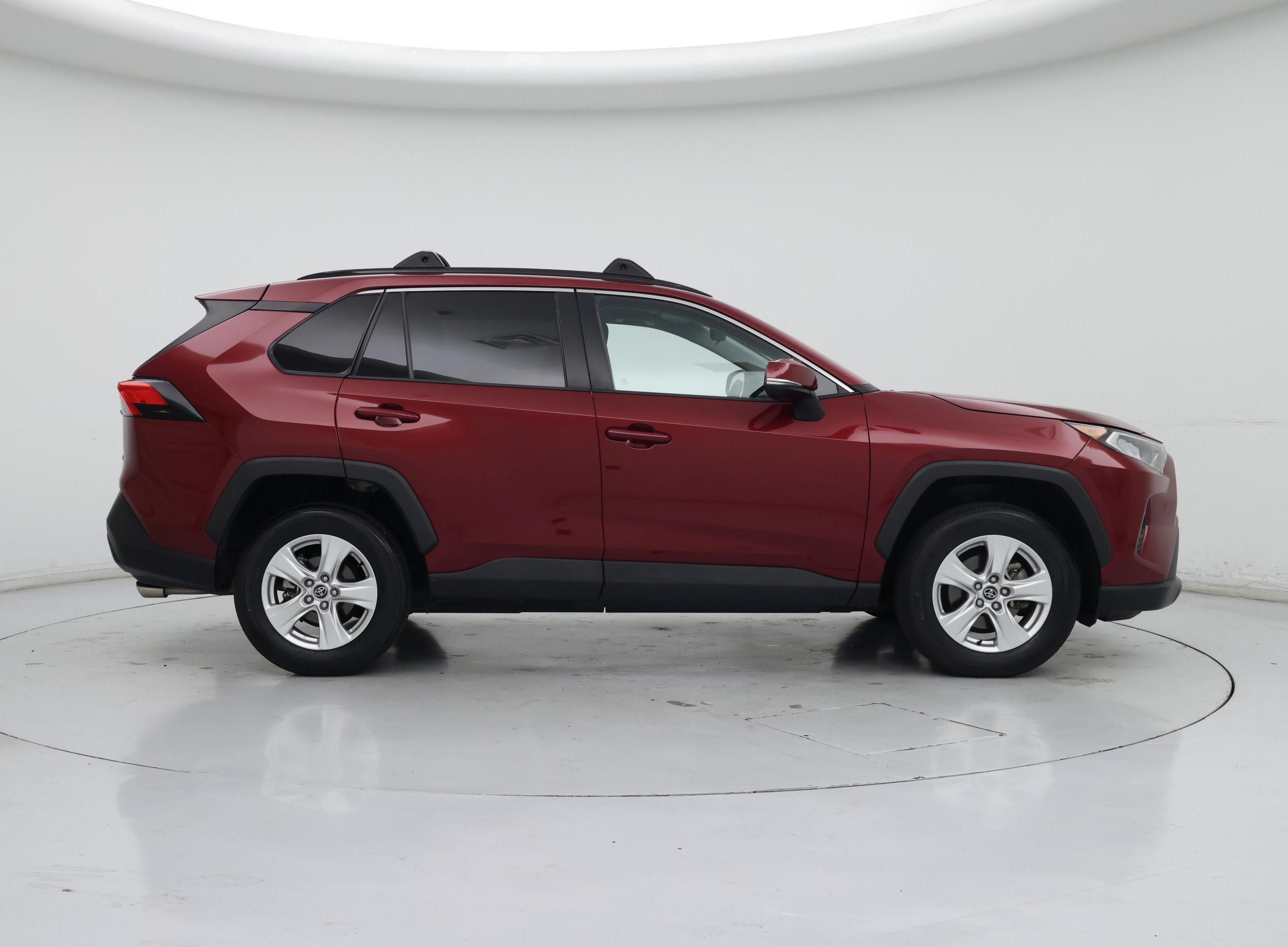 Thumbnail: 2020 Toyota RAV4 - 7