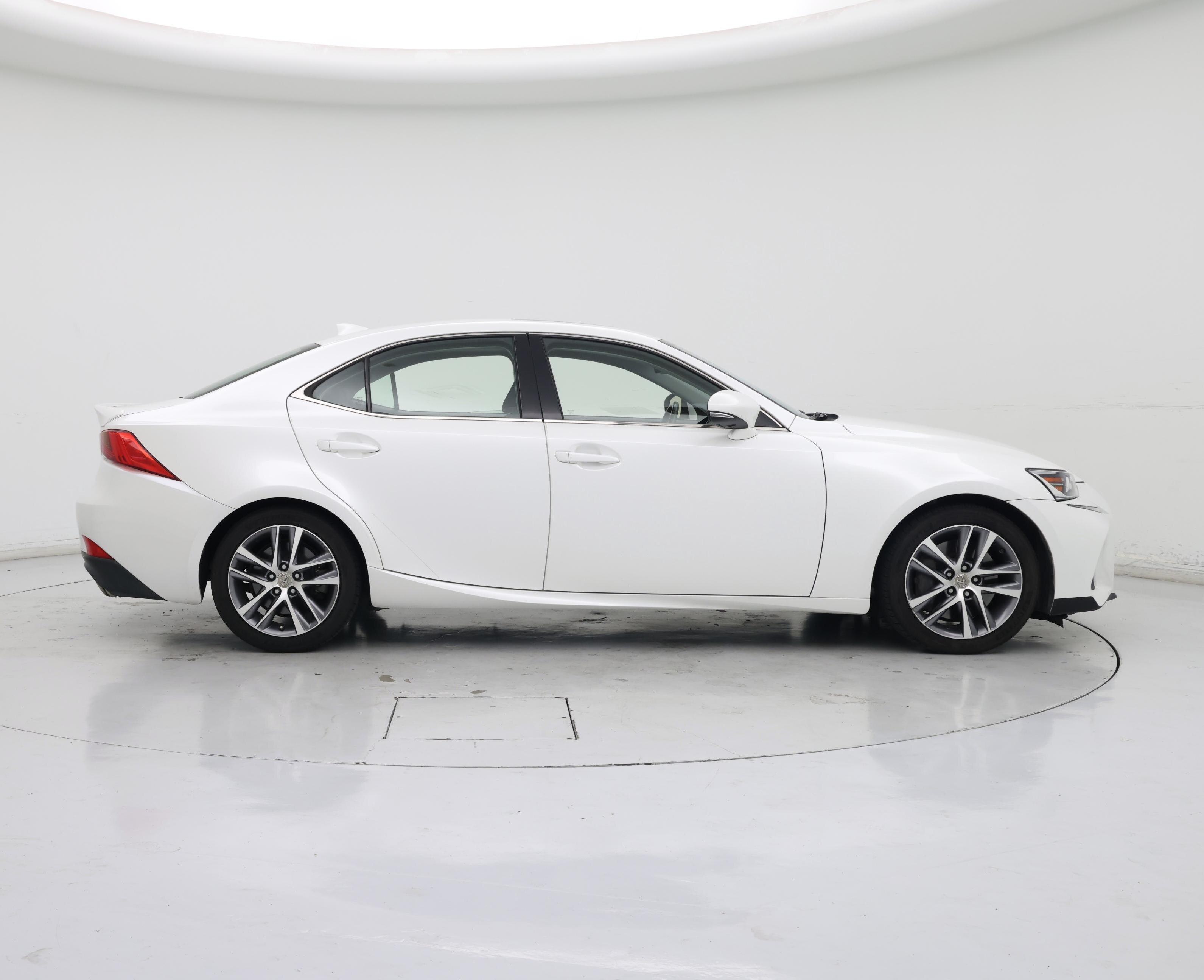 Thumbnail: 2019 Lexus IS - 7