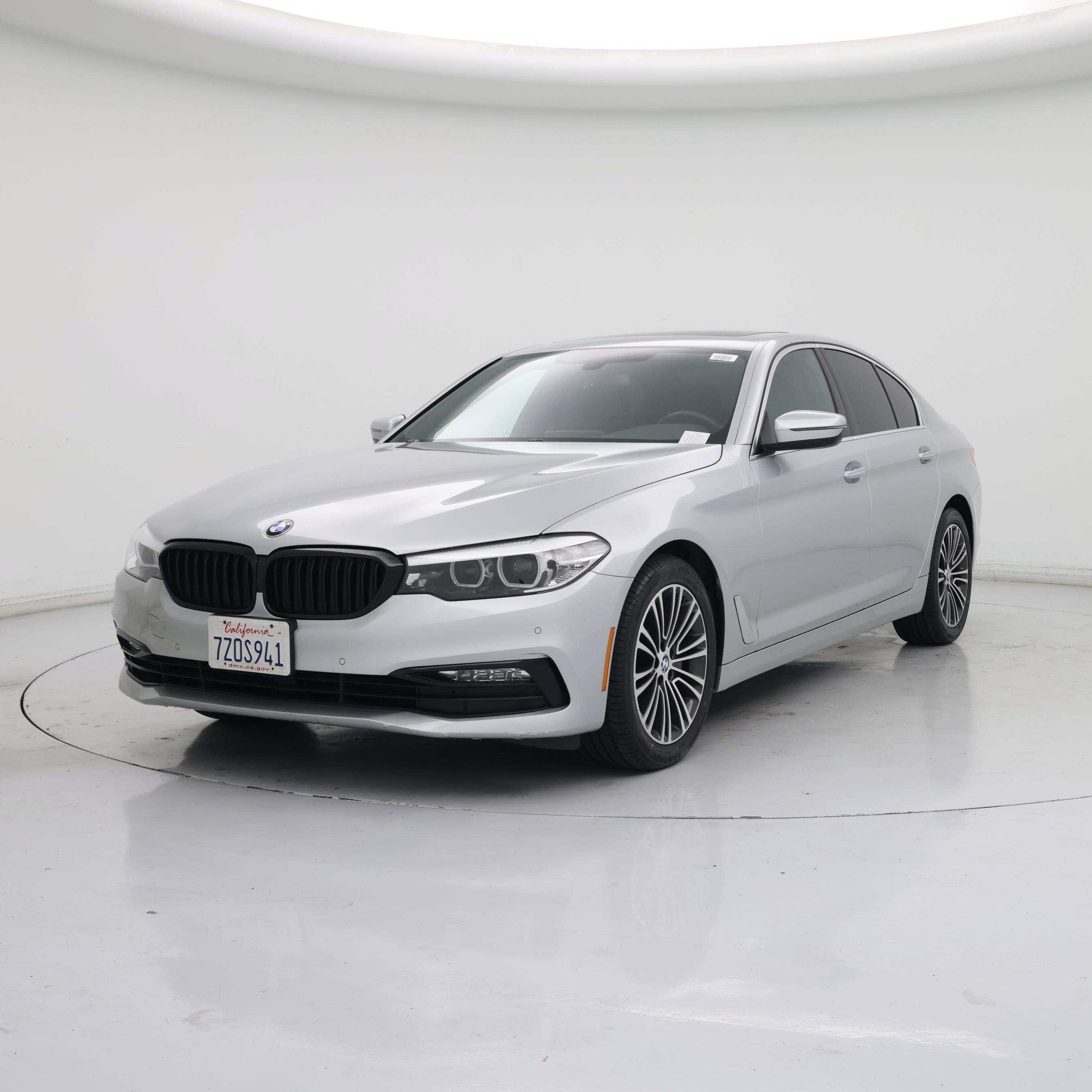 Thumbnail: 2017 BMW 5 Series - 4