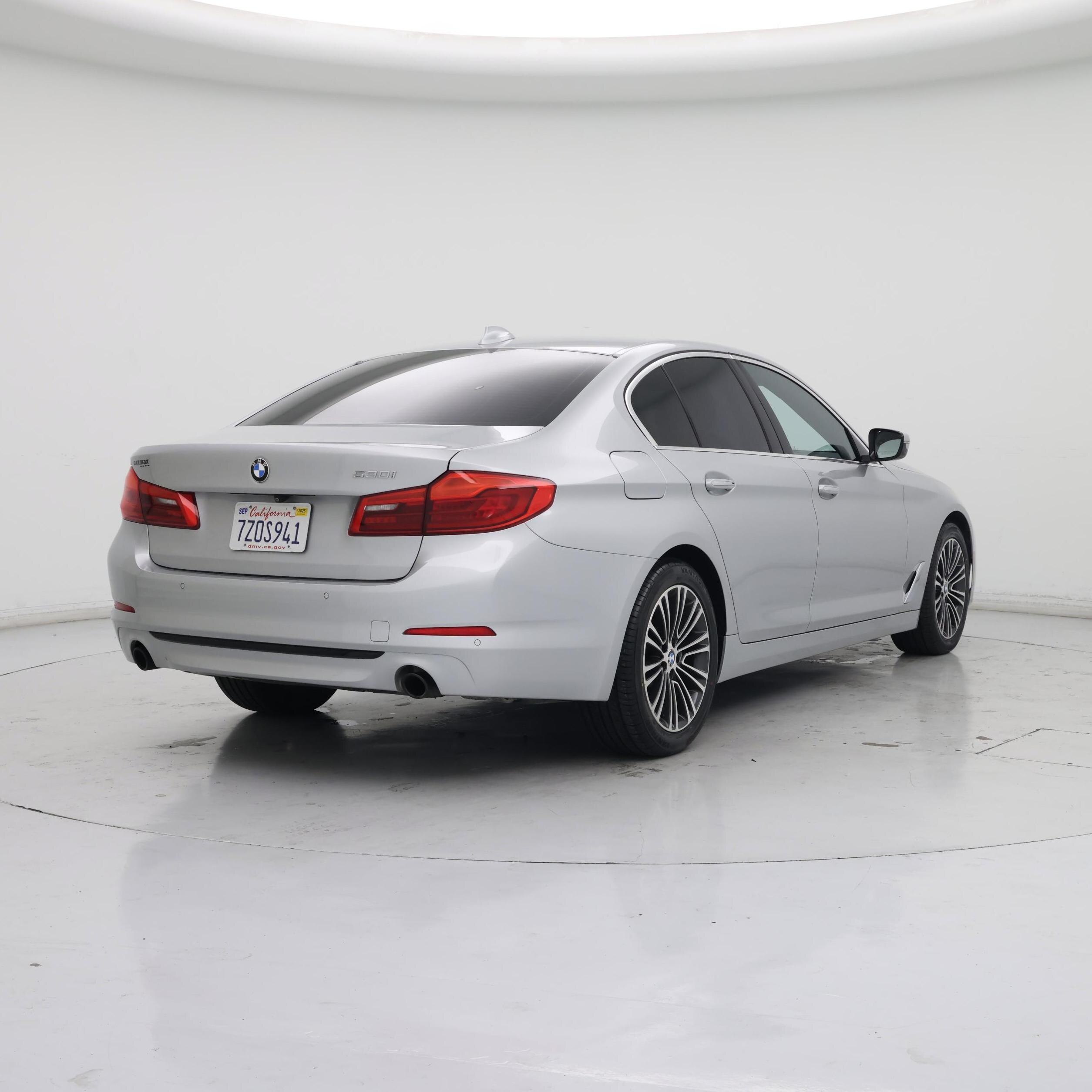 Thumbnail: 2017 BMW 5 Series - 8