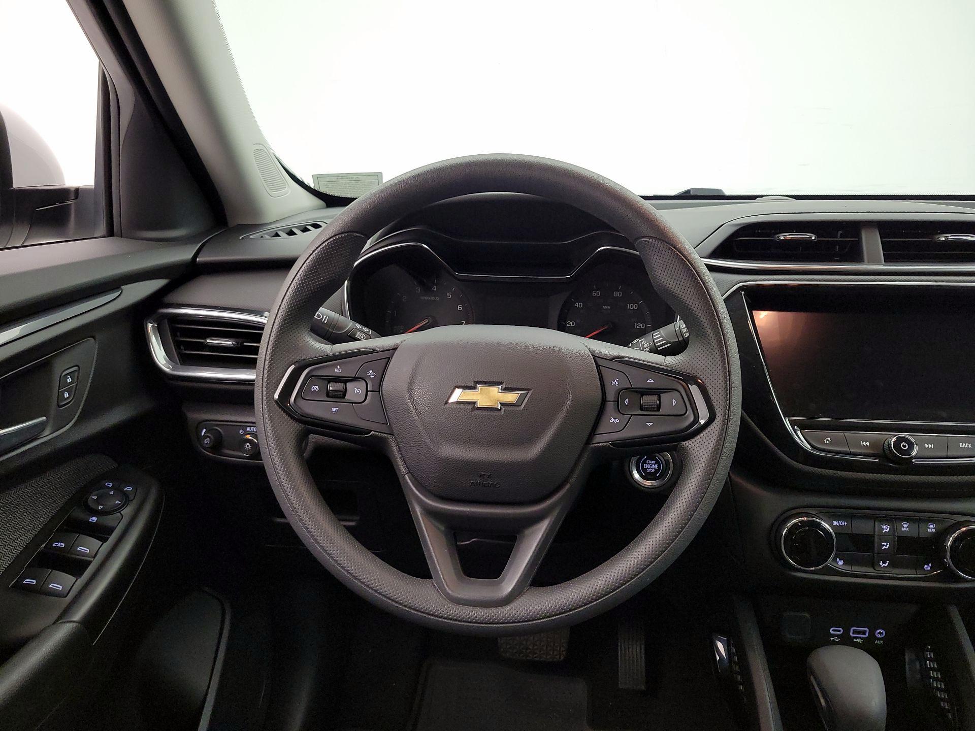 Thumbnail: 2023 Chevrolet TrailBlazer - 10