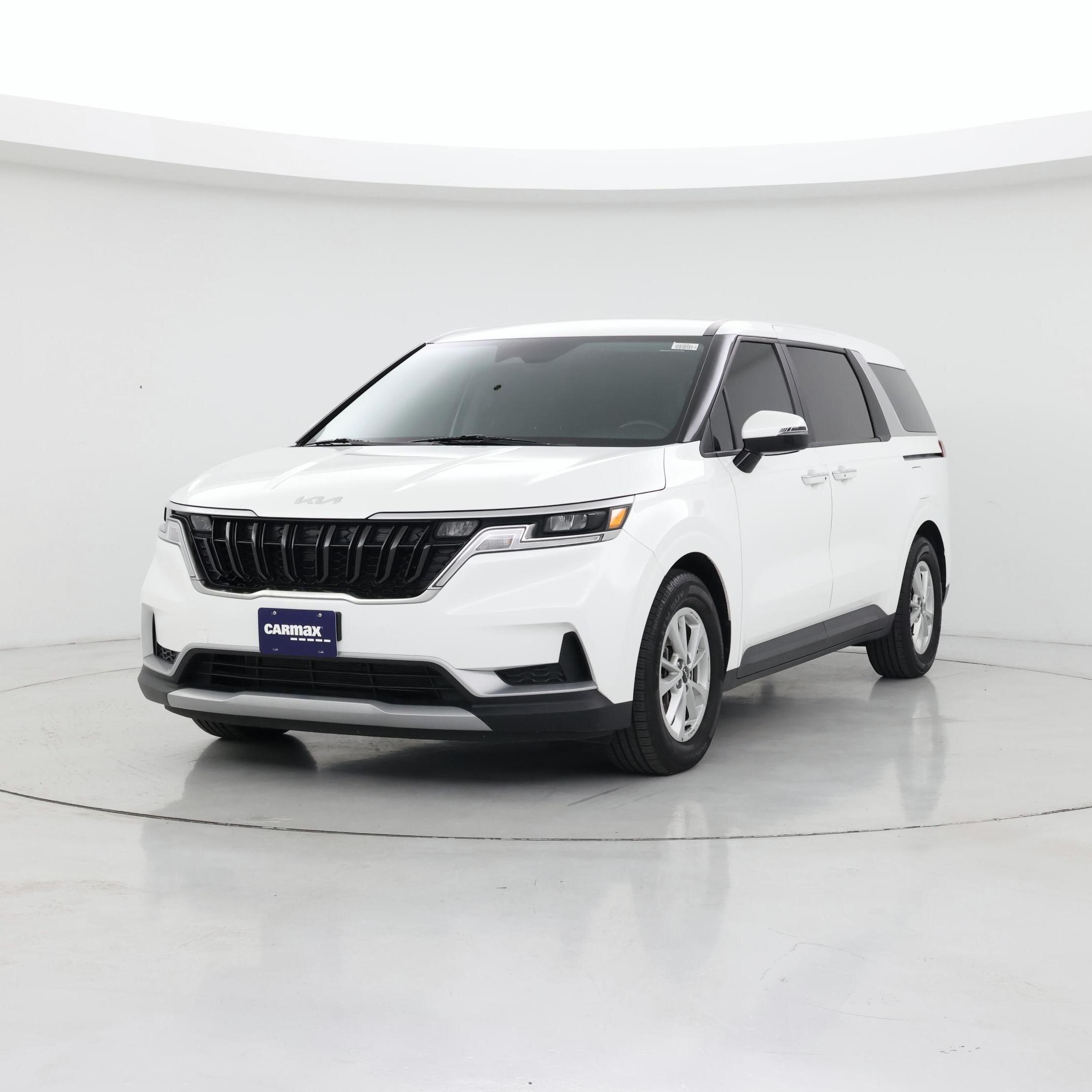 Thumbnail: 2023 Kia Carnival - 4