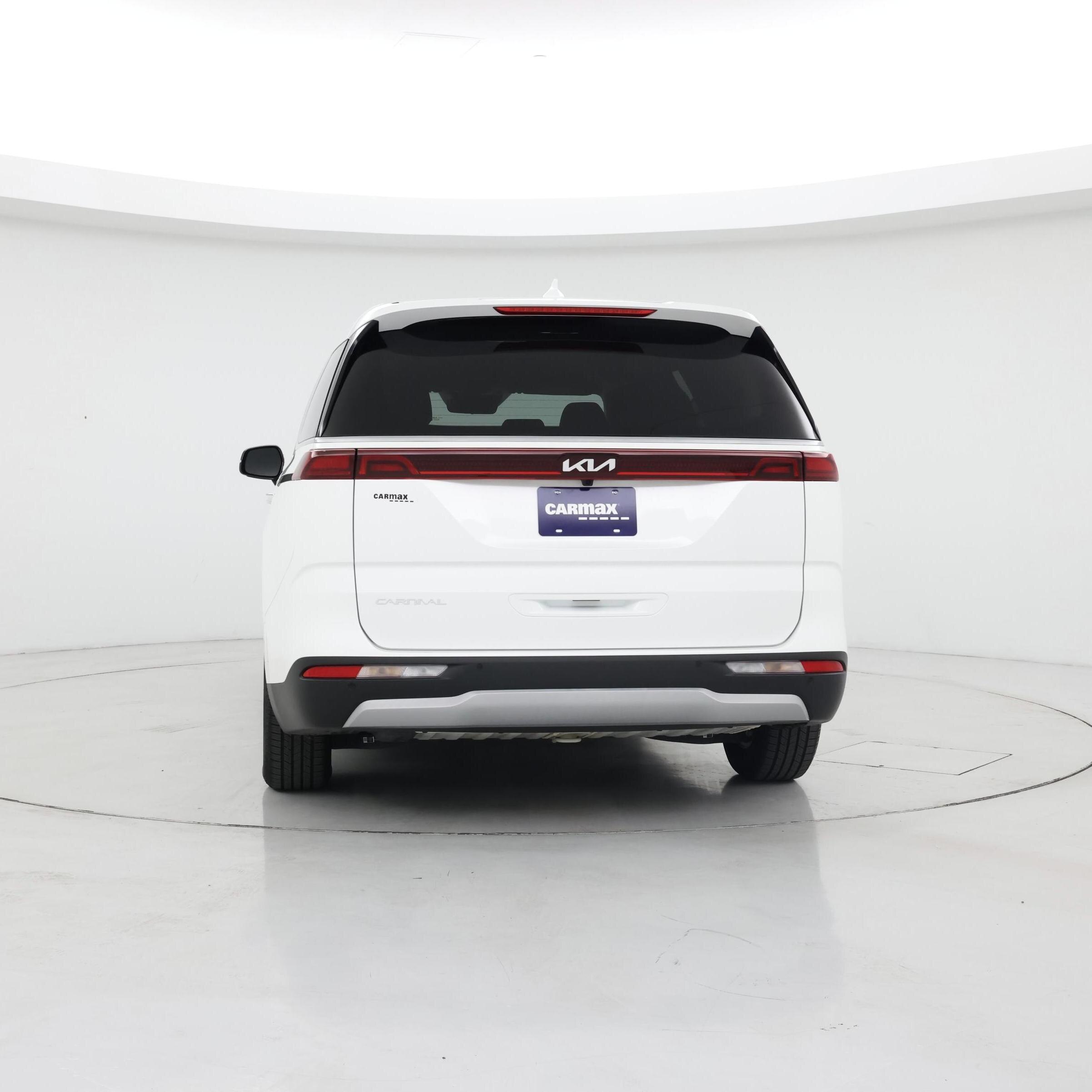 Thumbnail: 2023 Kia Carnival - 6