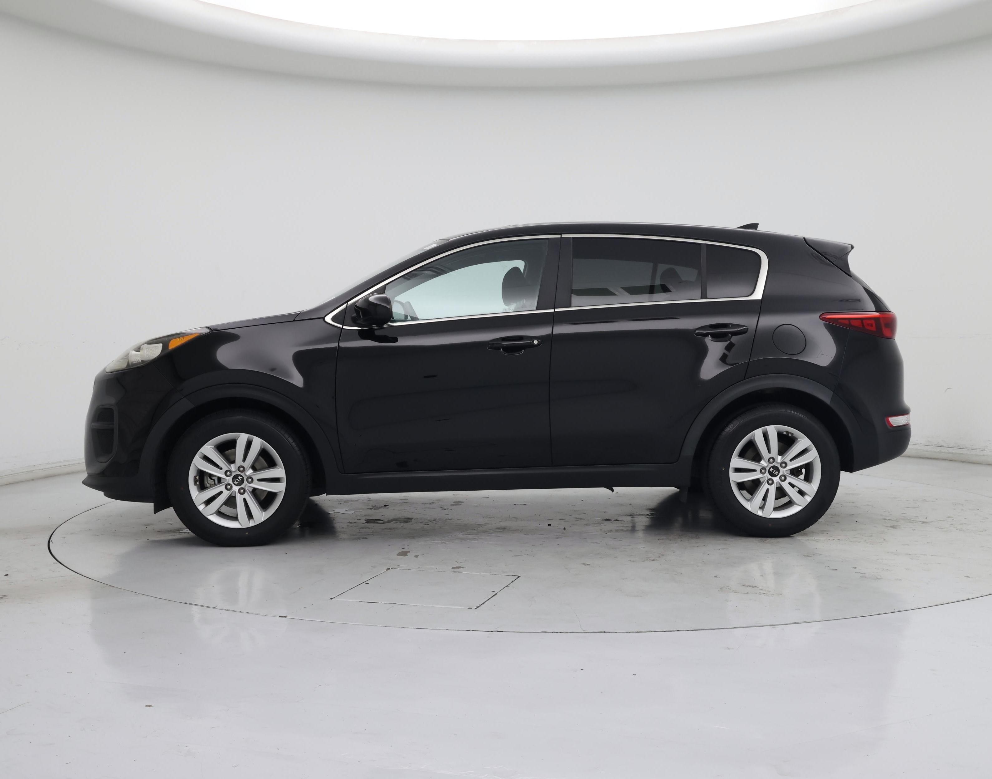 Thumbnail: 2017 Kia Sportage - 3
