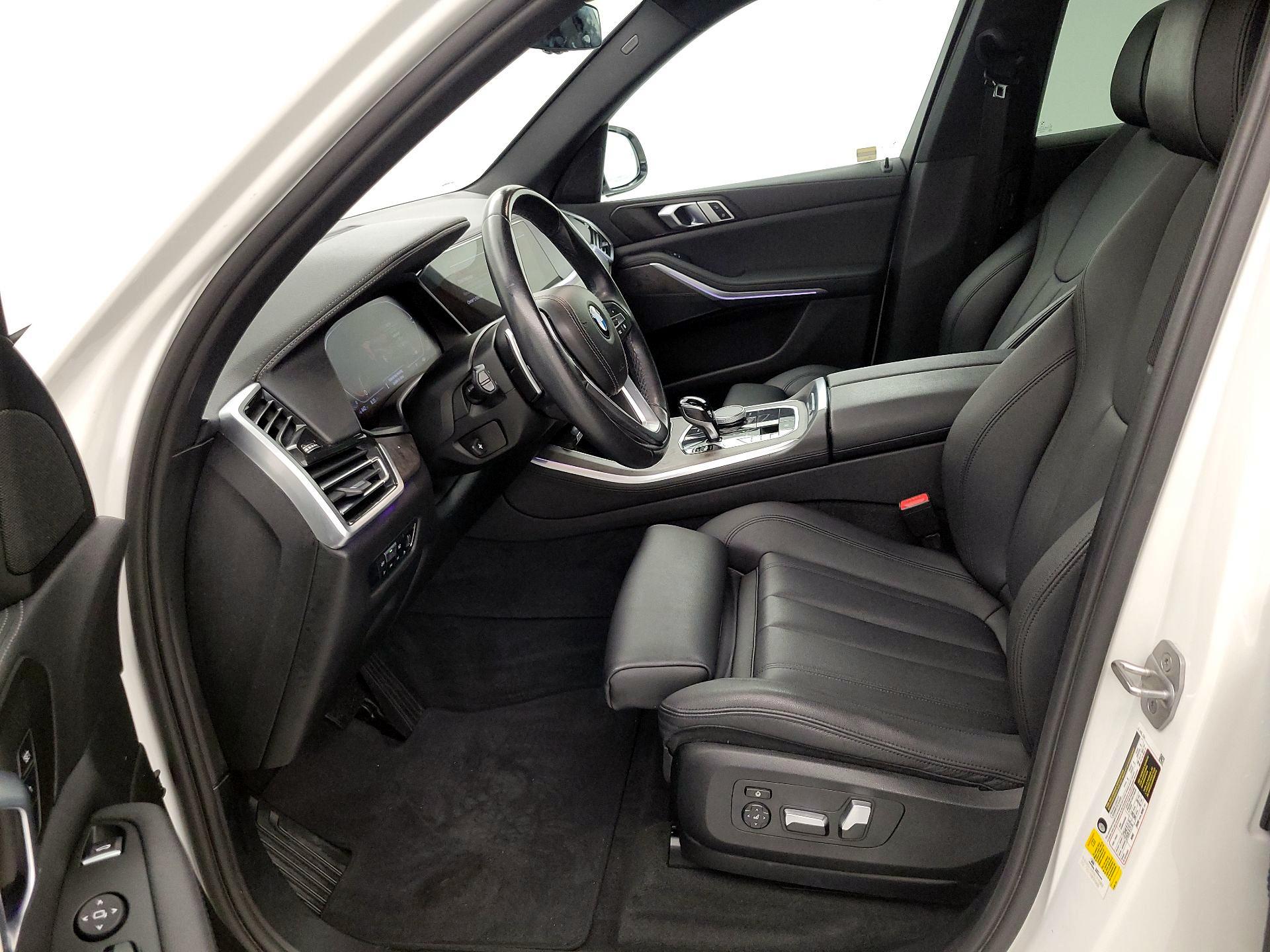 Thumbnail: 2022 BMW X5 - 11