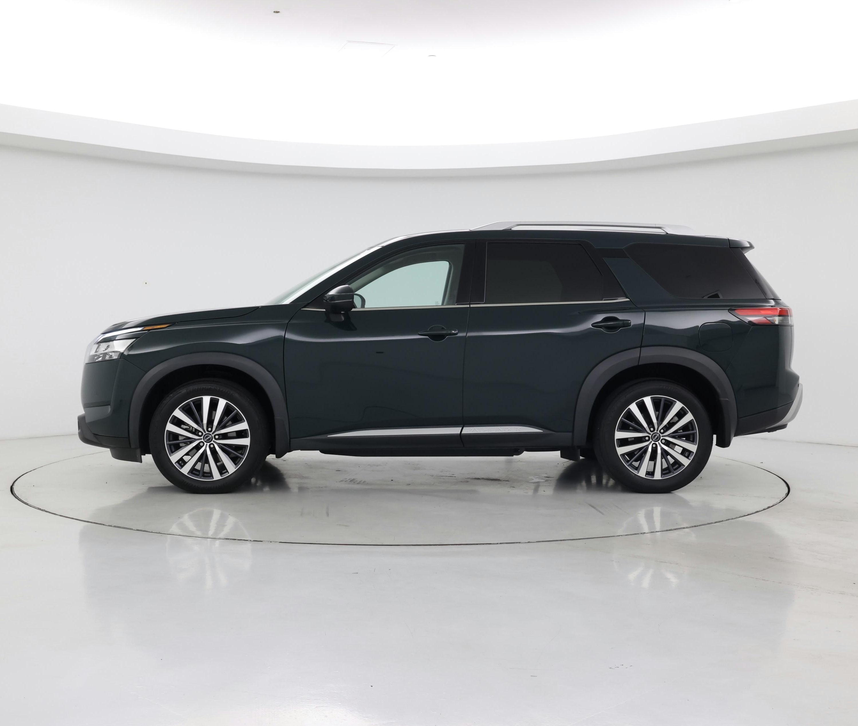 Thumbnail: 2022 Nissan Pathfinder - 3