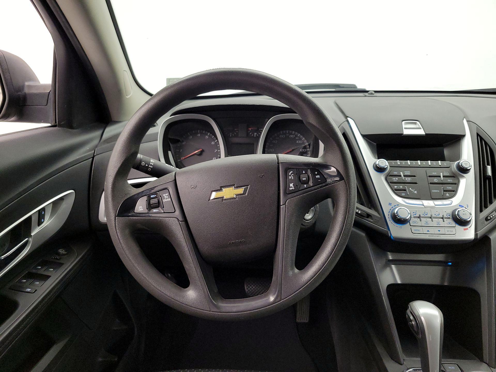 Thumbnail: 2015 Chevrolet Equinox - 10