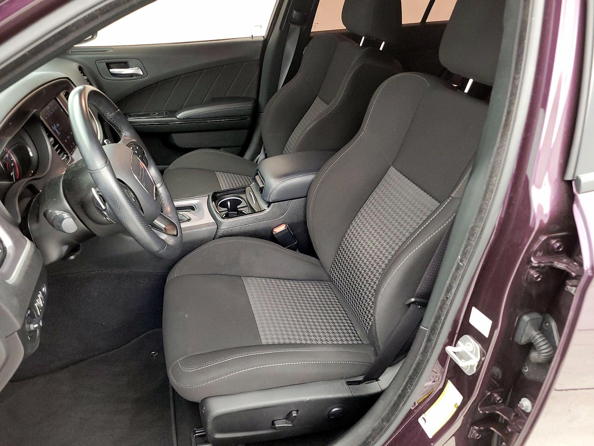 Thumbnail: 2022 Dodge Charger - 11