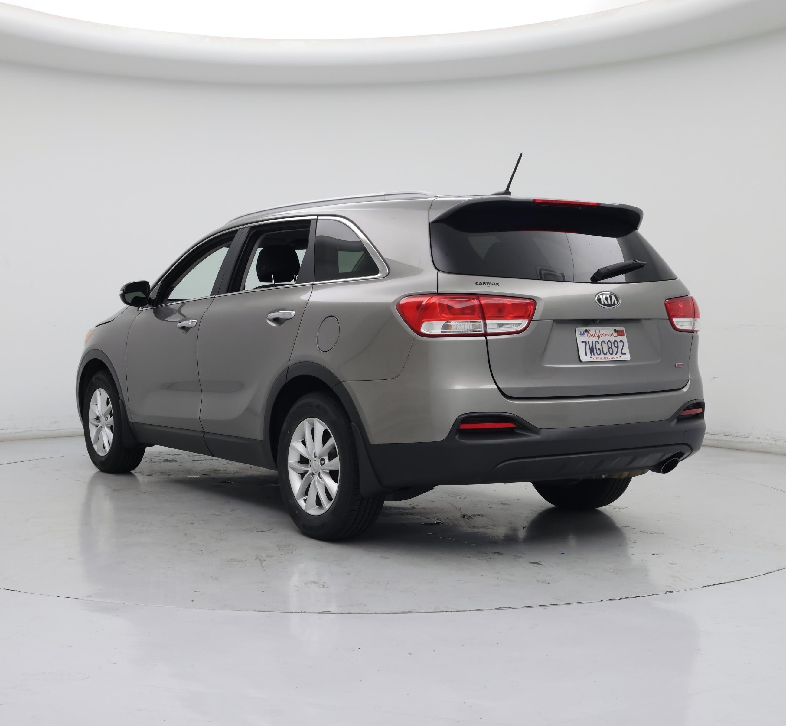 Thumbnail: 2017 Kia Sorento - 2
