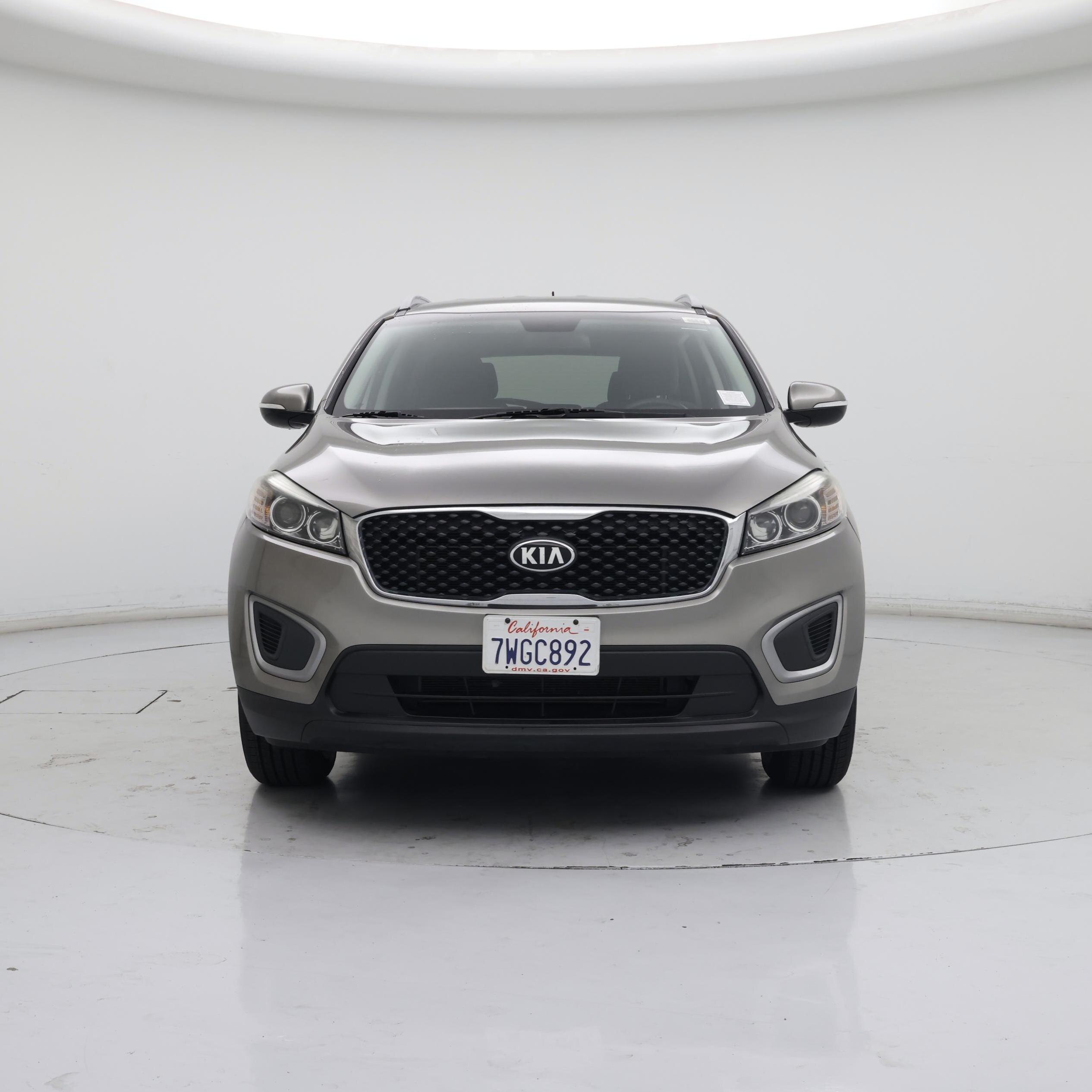 Thumbnail: 2017 Kia Sorento - 5