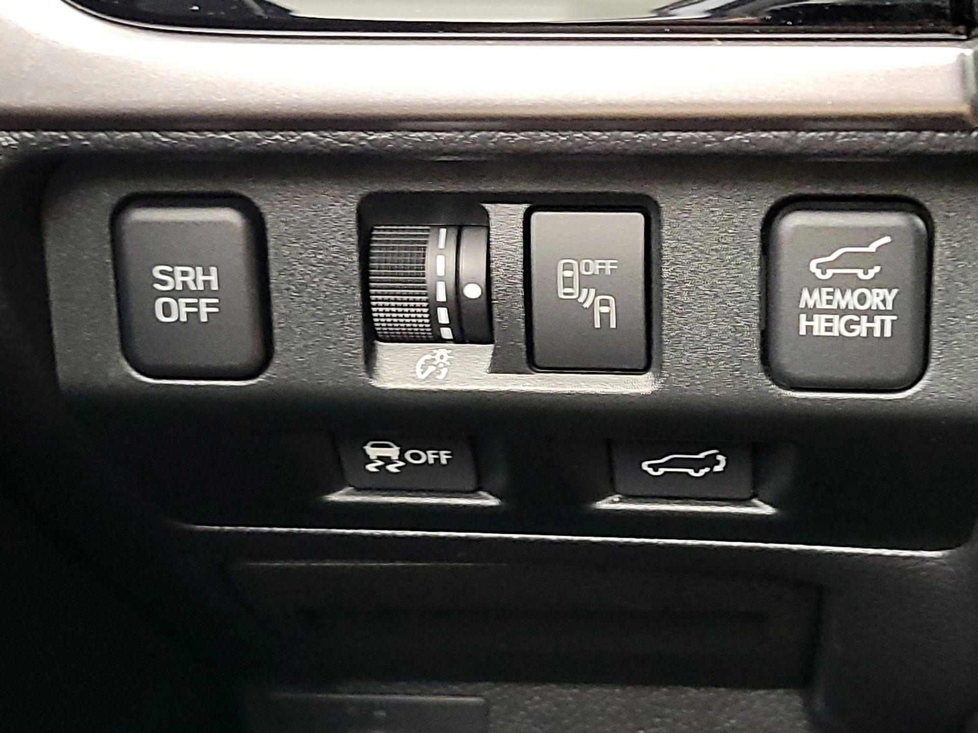 Thumbnail: 2017 Subaru Forester - 13
